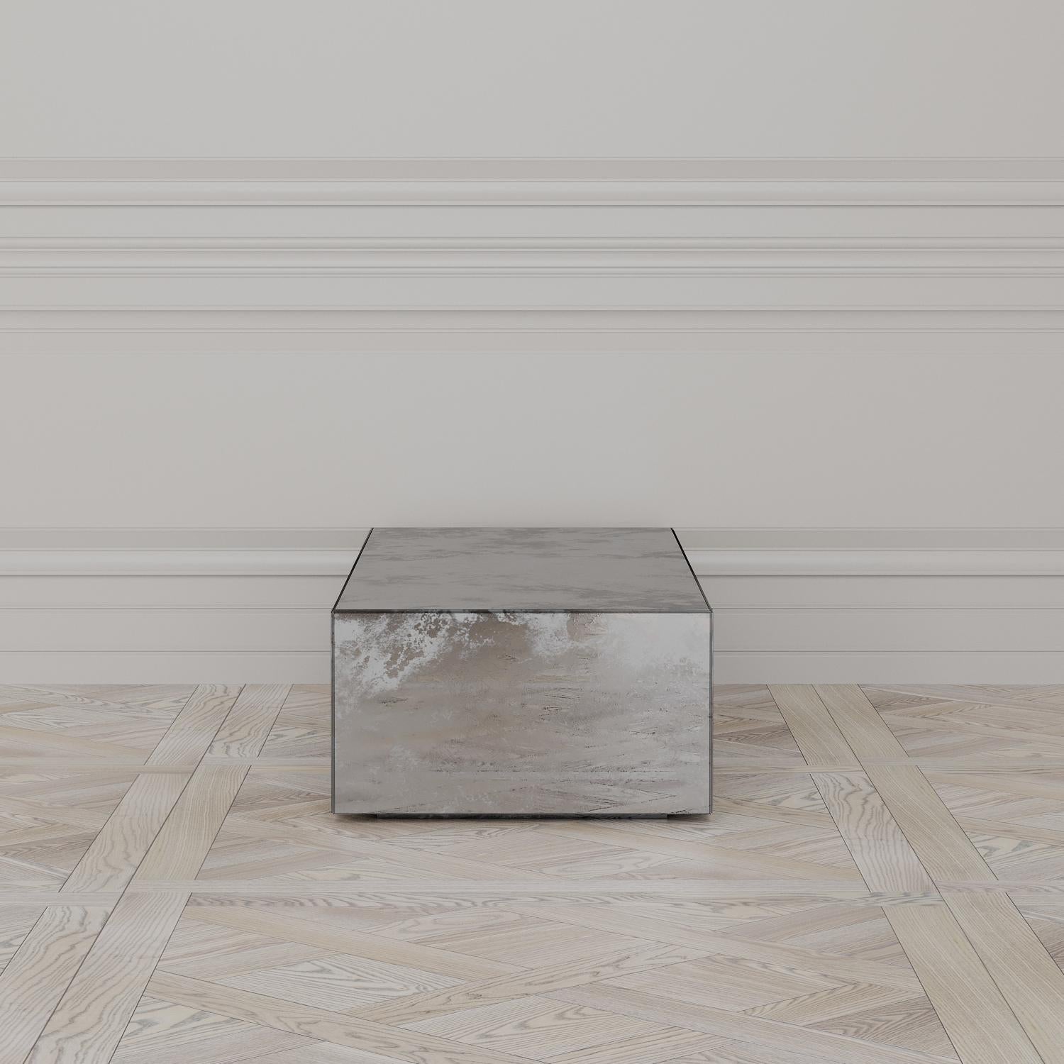 Modern Lasthour Rectangular Coffee Table of Antiqued Mirror Verano, Made in Italy For Sale