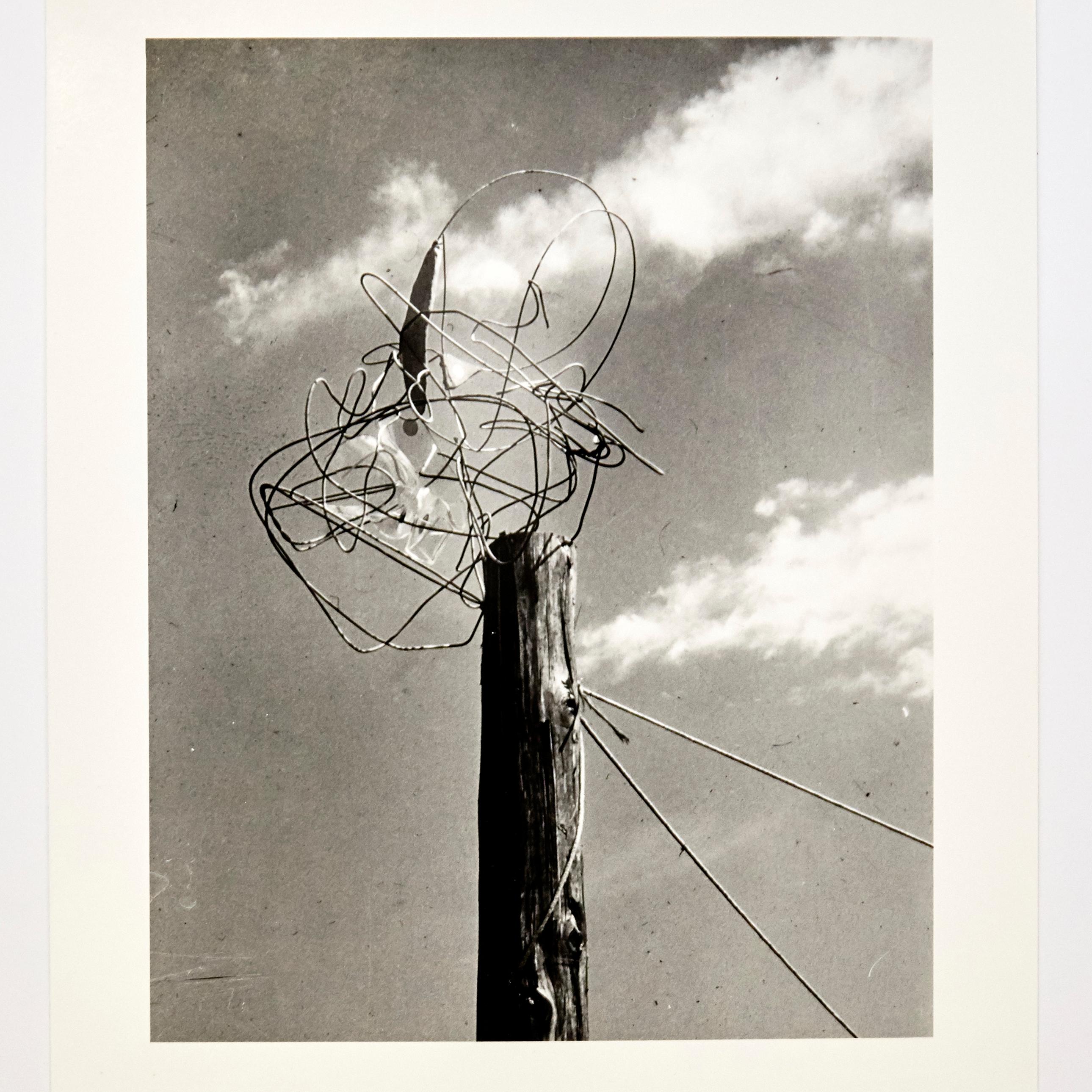 László Moholy-Nagy photography 6/6 from a set of 6 photographies.
Single edition of 'Light-Room Modulations' folder, original title 'Licht-Raum Modulationen.'
Published by Edition Griffelkunst in Hamburg, 2005.

On verso monogrammed and