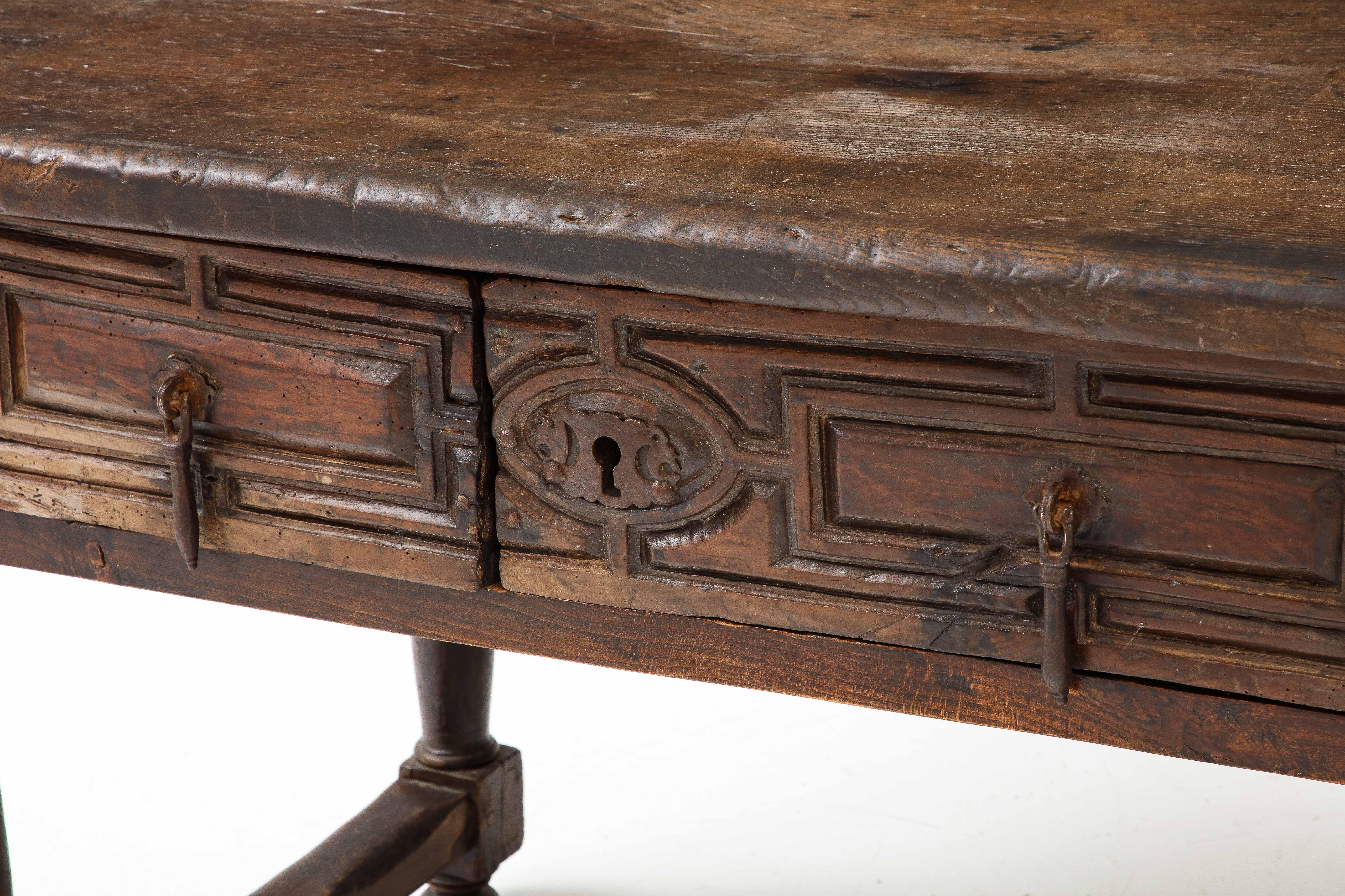 Late 16th C. Spanish Walnut Table with Iron Pulls & Drawers In Good Condition For Sale In Brooklyn, NY