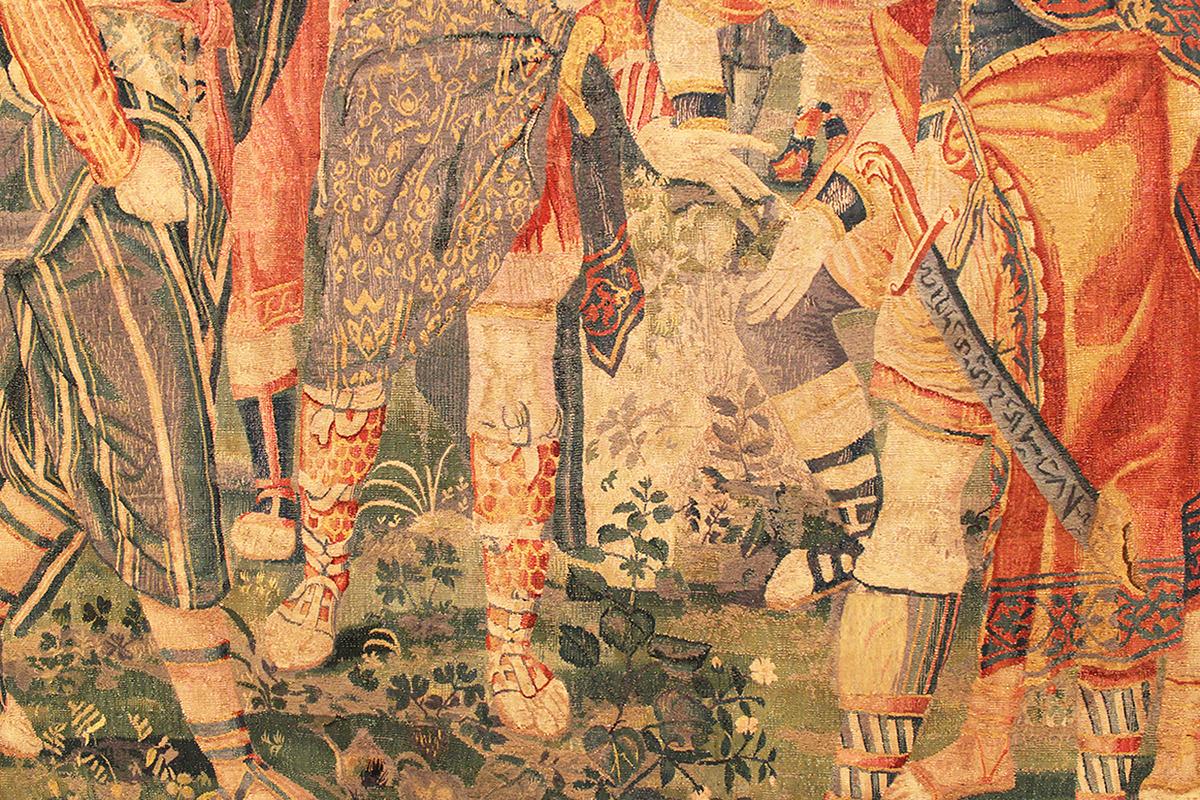 Laine Tapisserie historique bruxelloise de la fin du XVIe siècle, avec des guerriers rassemblés dans une forêt en vente