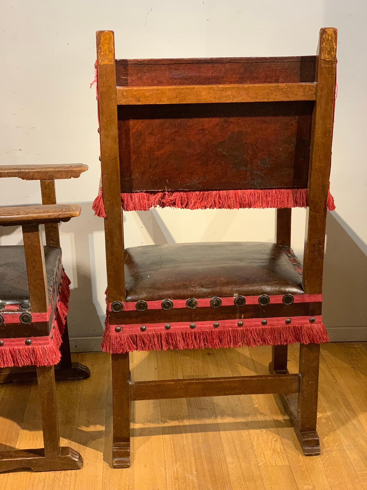 Leather Late 16th Century, Couple Af Walnut Thrones