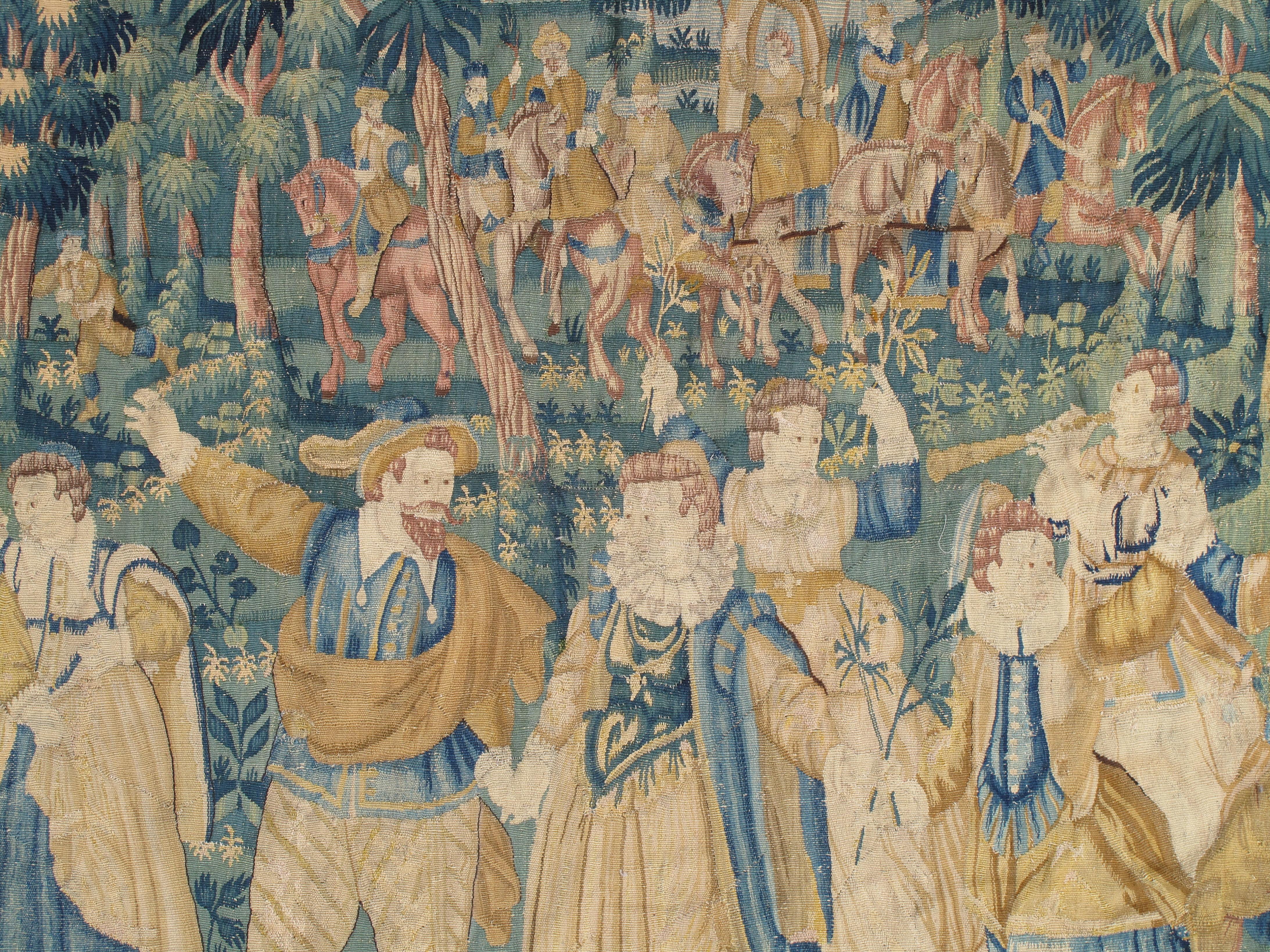 Dieser prächtige Wandteppich wurde in der Mitte der europäischen Renaissance, in den späten 1500er Jahren, in Flandern gewebt. Zu dieser Zeit wurden in Flandern einige der besten Textilien der Welt hergestellt, und viele der reichhaltigen Waldszenen