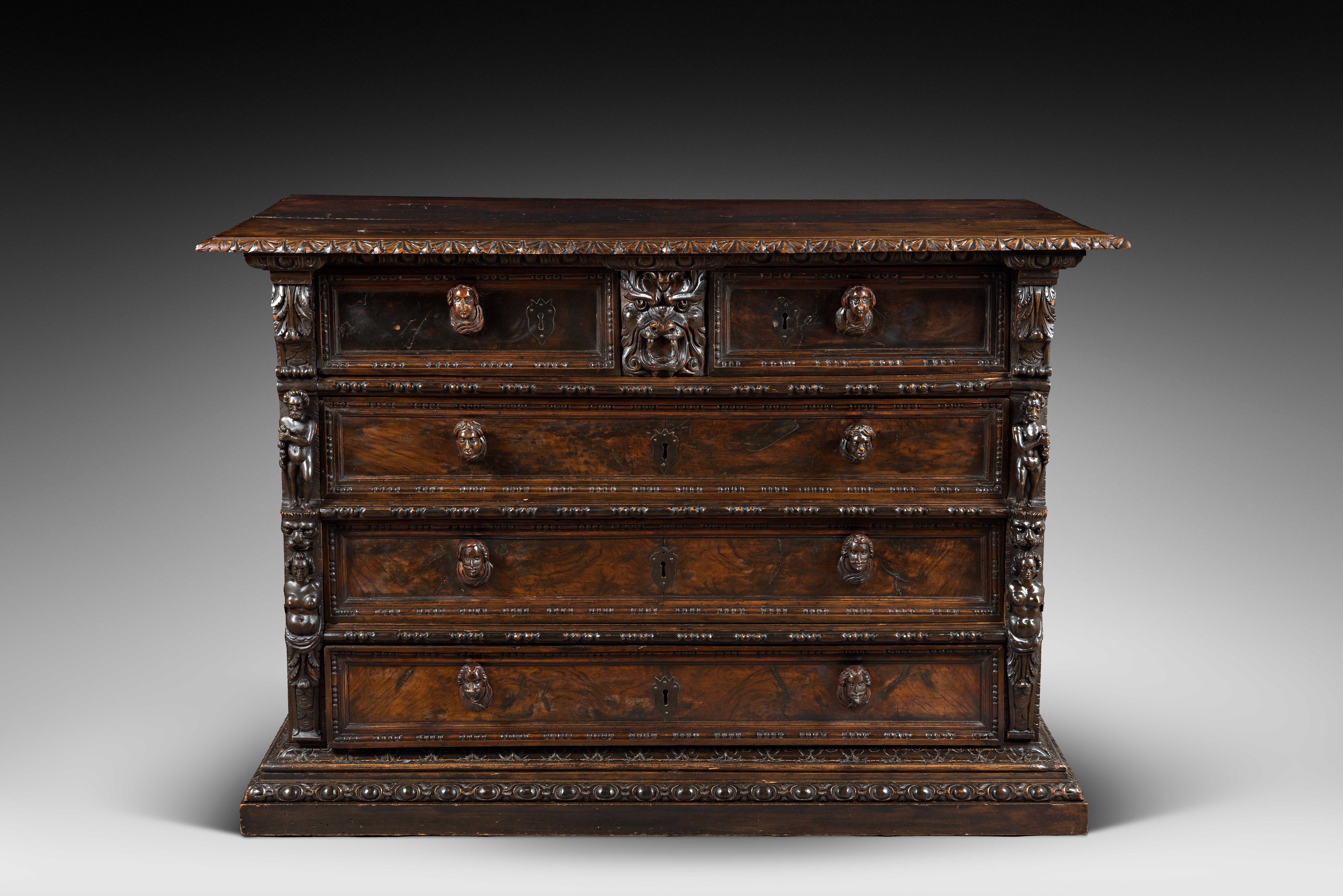 Provenance: Gismondi collection, before 1973. 


Historical Context

This walnut wood and walnut burl cassetone is a remarkable example of Mannerist art applied to furniture in the late 16th century.

While the Mannerist movement appeared and