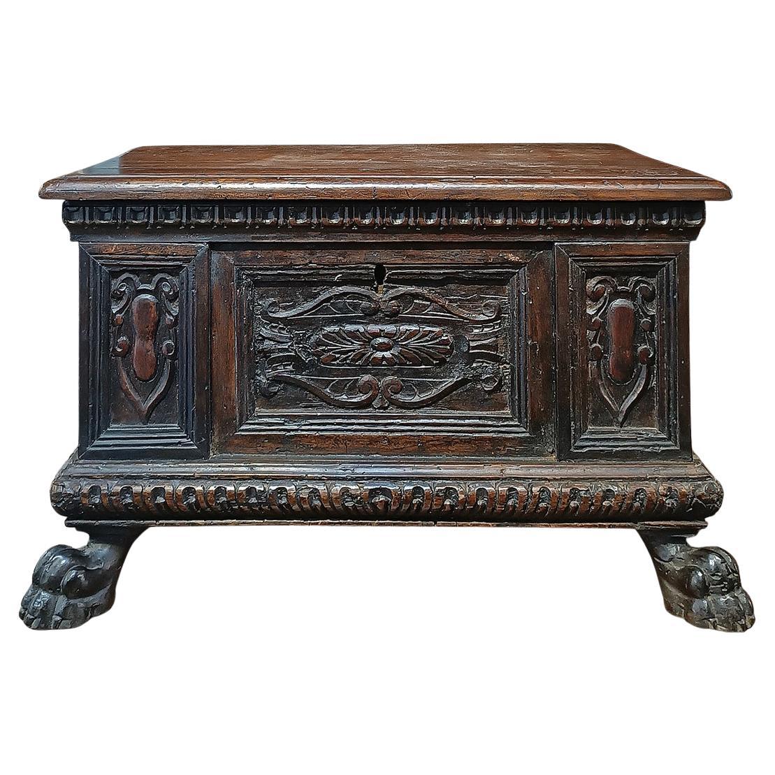 Carved Cajas