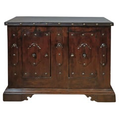 LATE 16th-EARLY 17th CENTURY EMILIAN SIDEBOARD WITH BOLTS