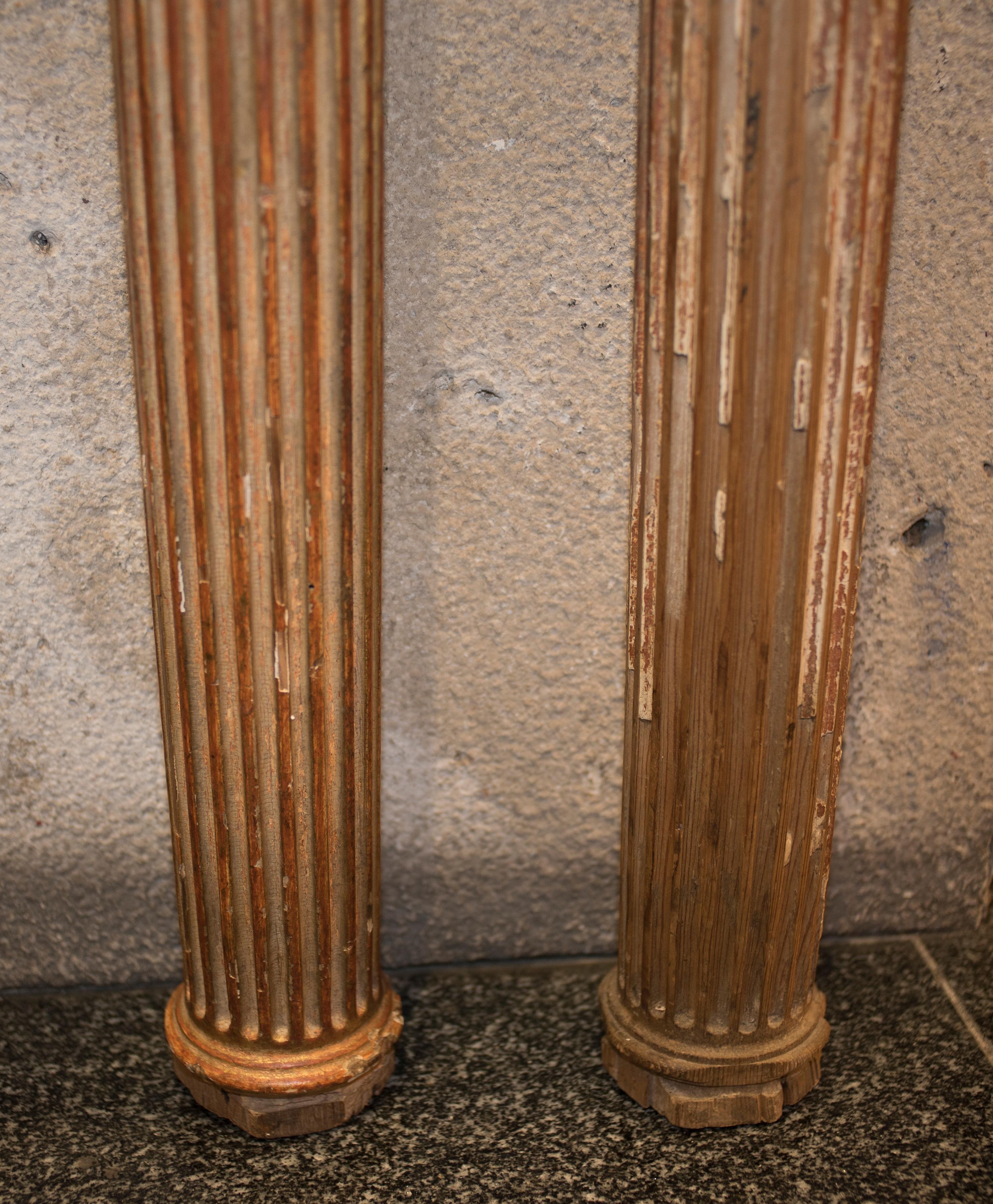 Late 17th Century Baroque Couple of Carved and Gilded Italian Wood Columns In Good Condition In Valladolid, ES