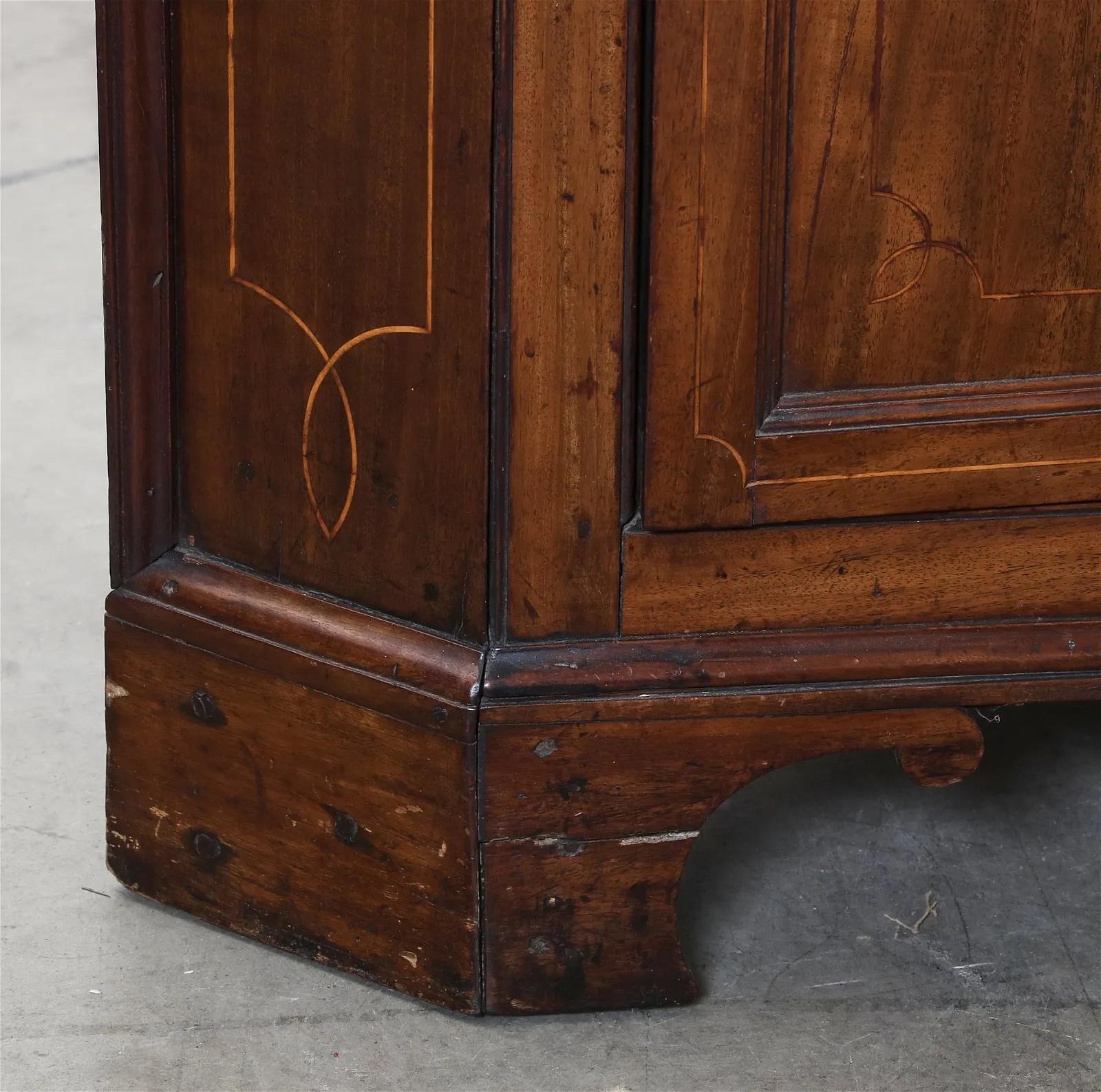 Brass Late 1700's American Federal Inlaid Mahogany Corner Cabinet w/ Dentil Molding For Sale
