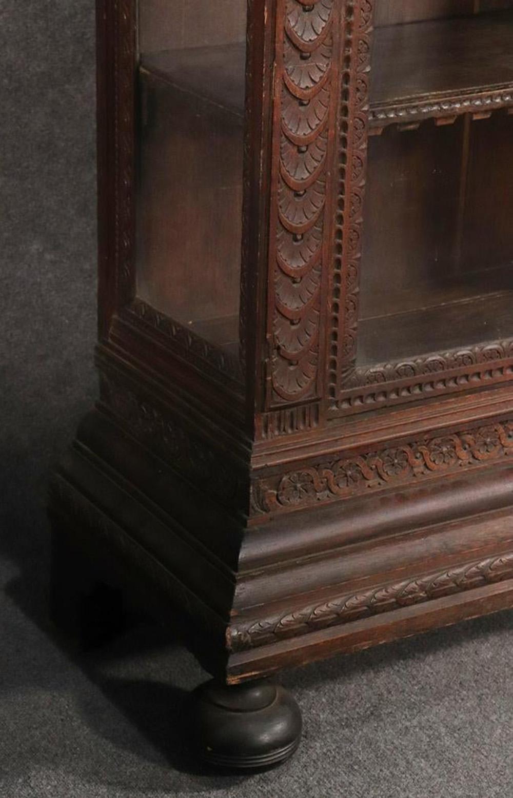 Italian Carved Oak Figural China Cabinet Vitrine Bookcase, Late 1700s 3