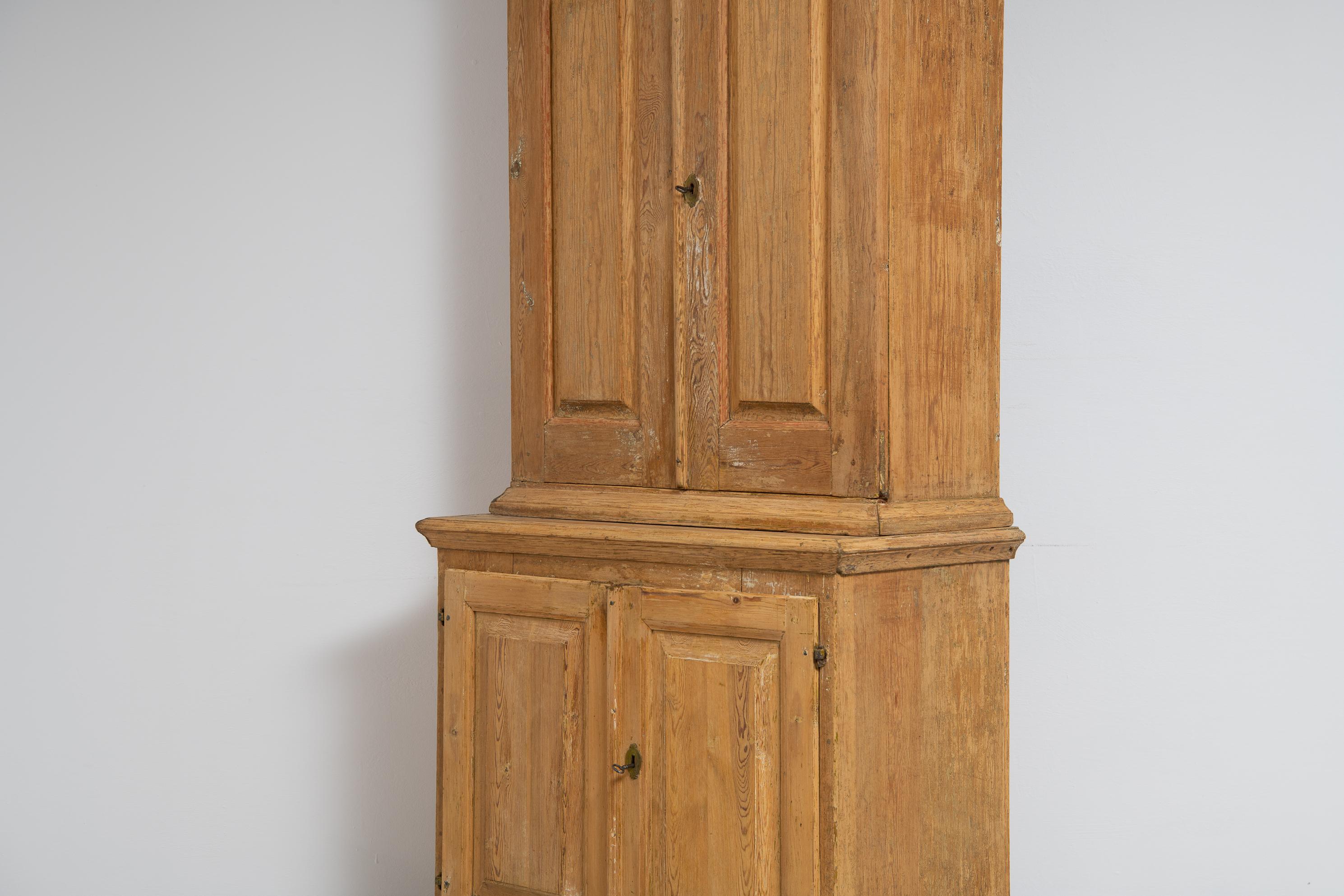 Late 1700s Swedish Baroque Style Country House Cabinet 4