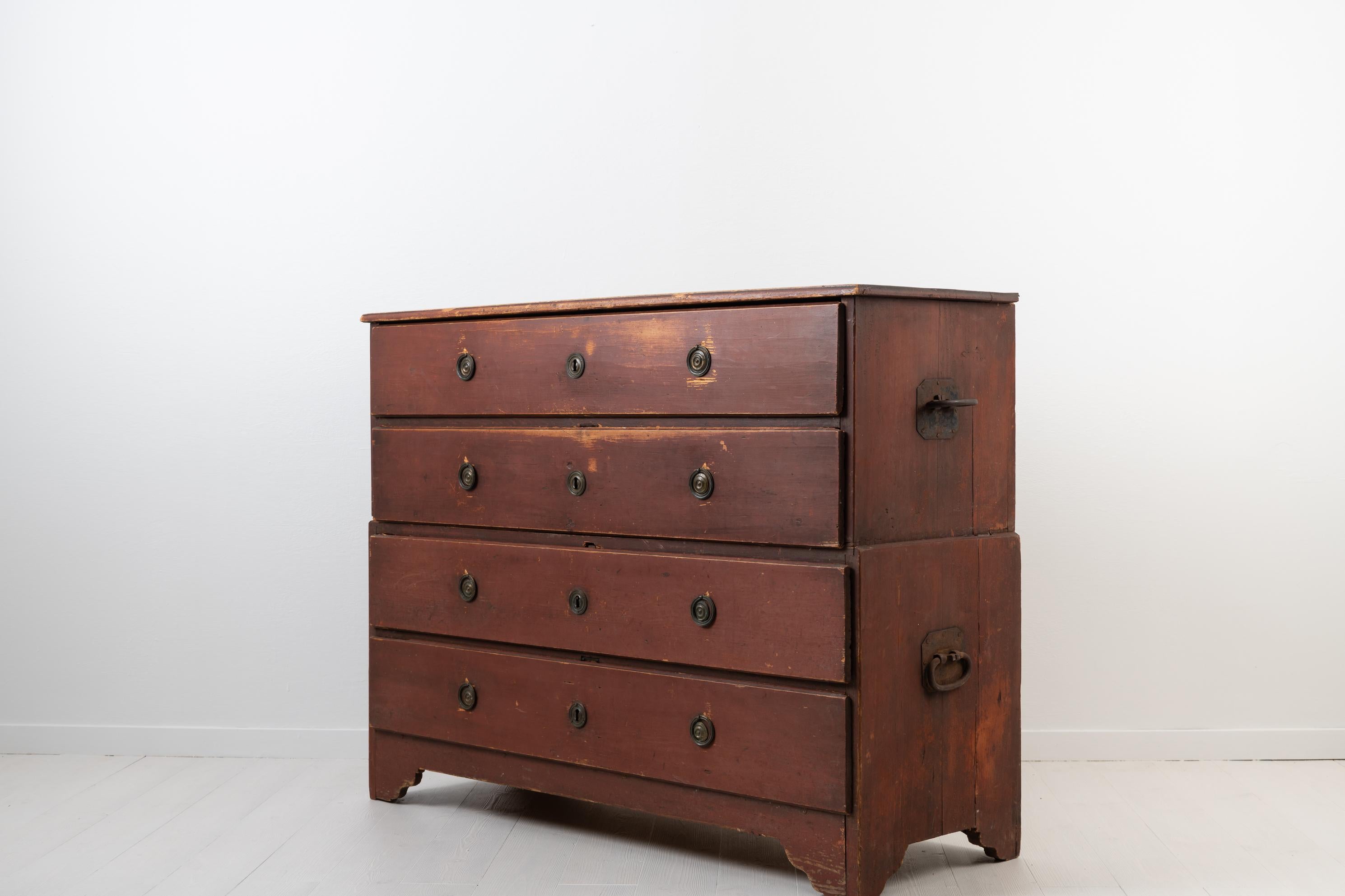18th Century Late 1700s Swedish Neoclassical Chest of Drawers For Sale
