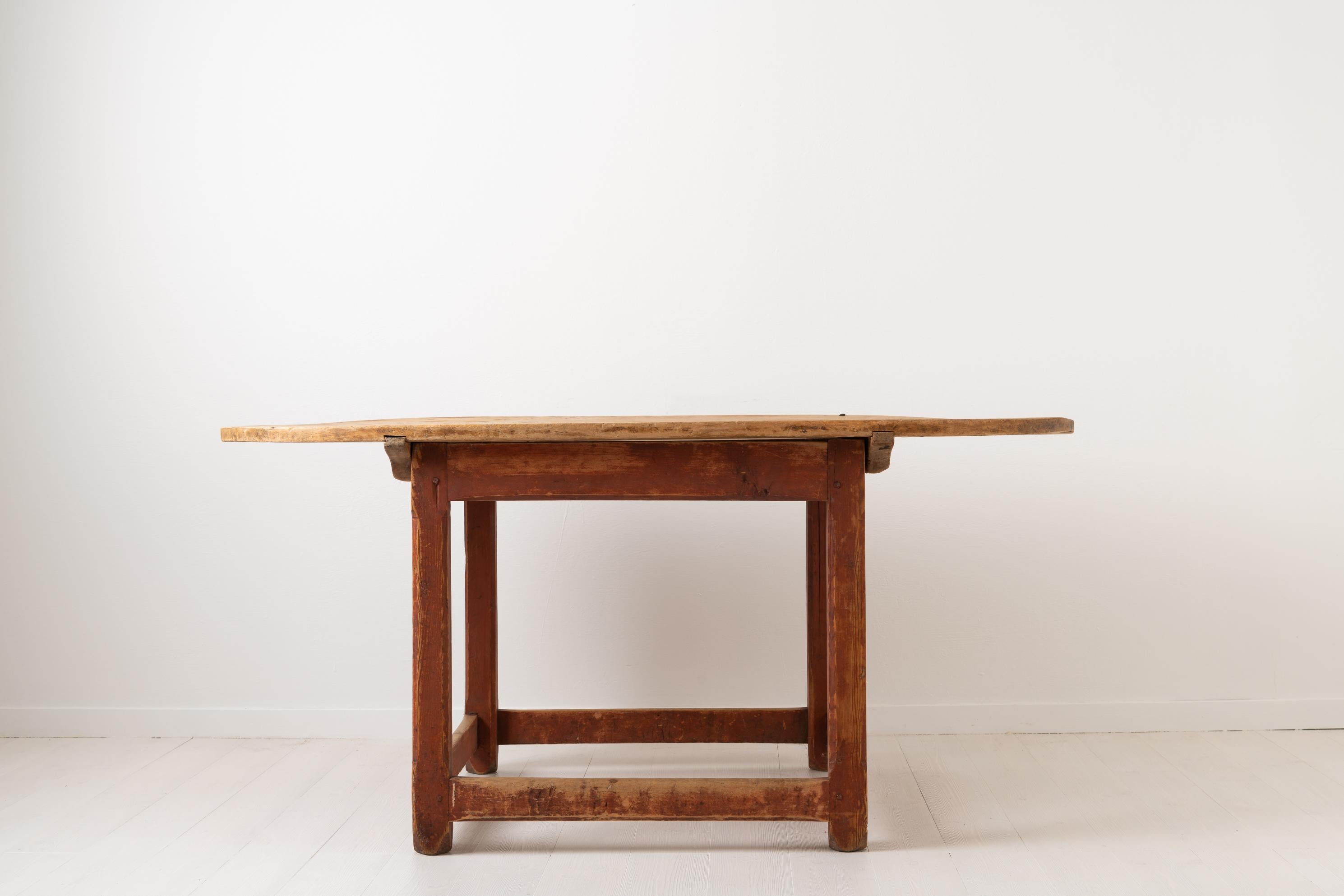 18th Century Late 1700s Swedish Rustic Baroque Centre Table For Sale