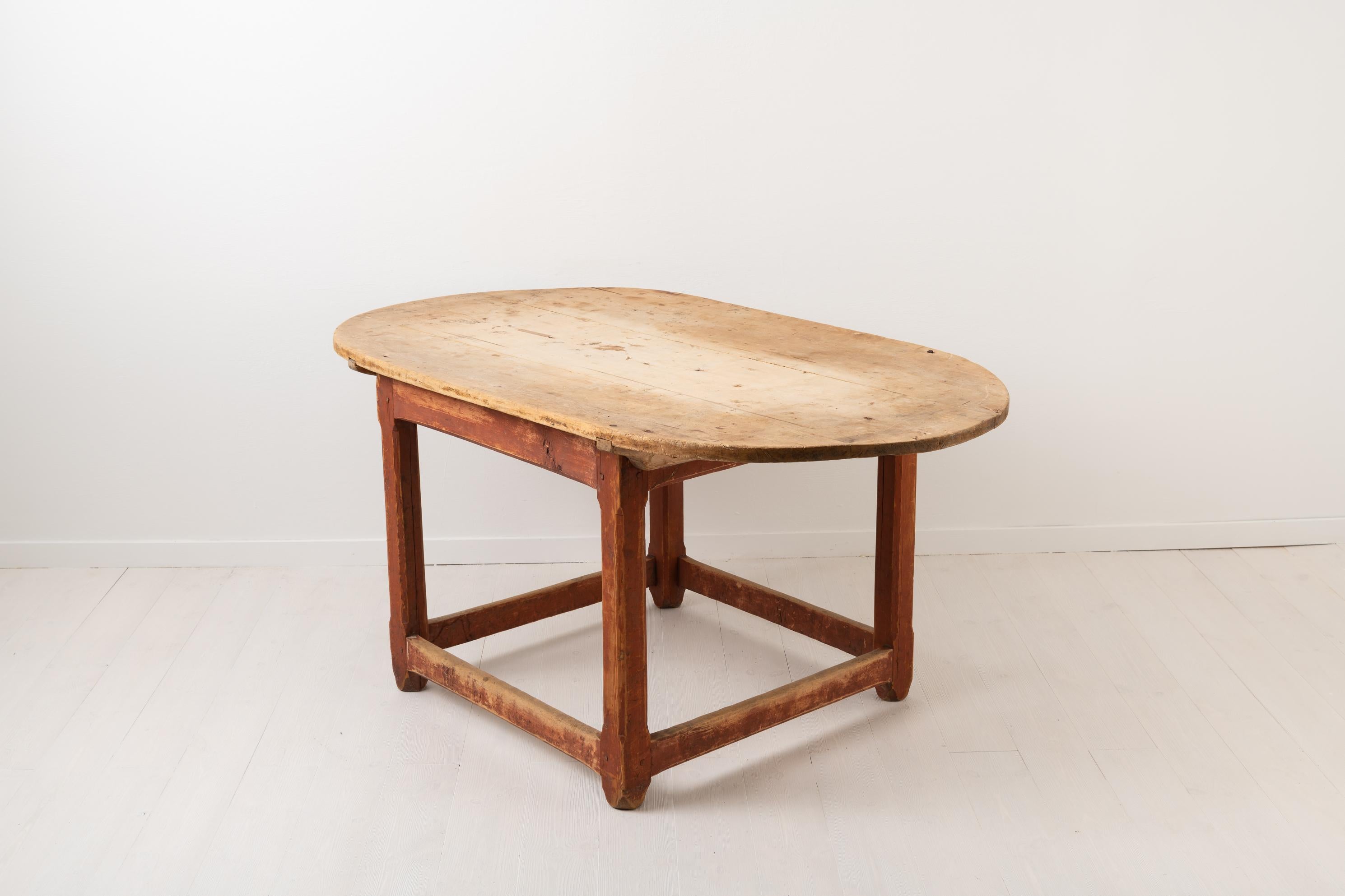 Pine Late 1700s Swedish Rustic Baroque Centre Table For Sale