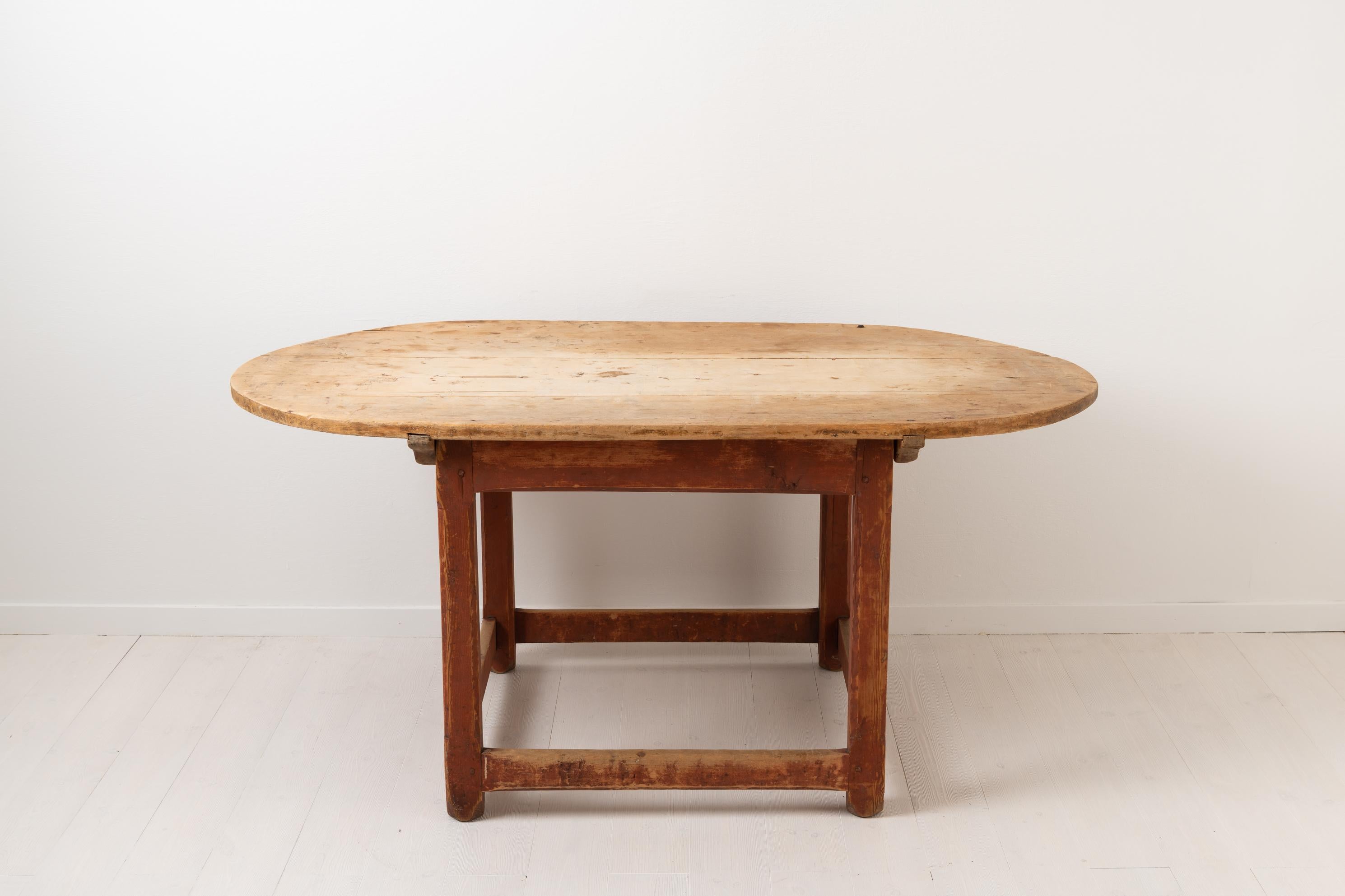 Late 1700s Swedish Rustic Baroque Centre Table For Sale 1