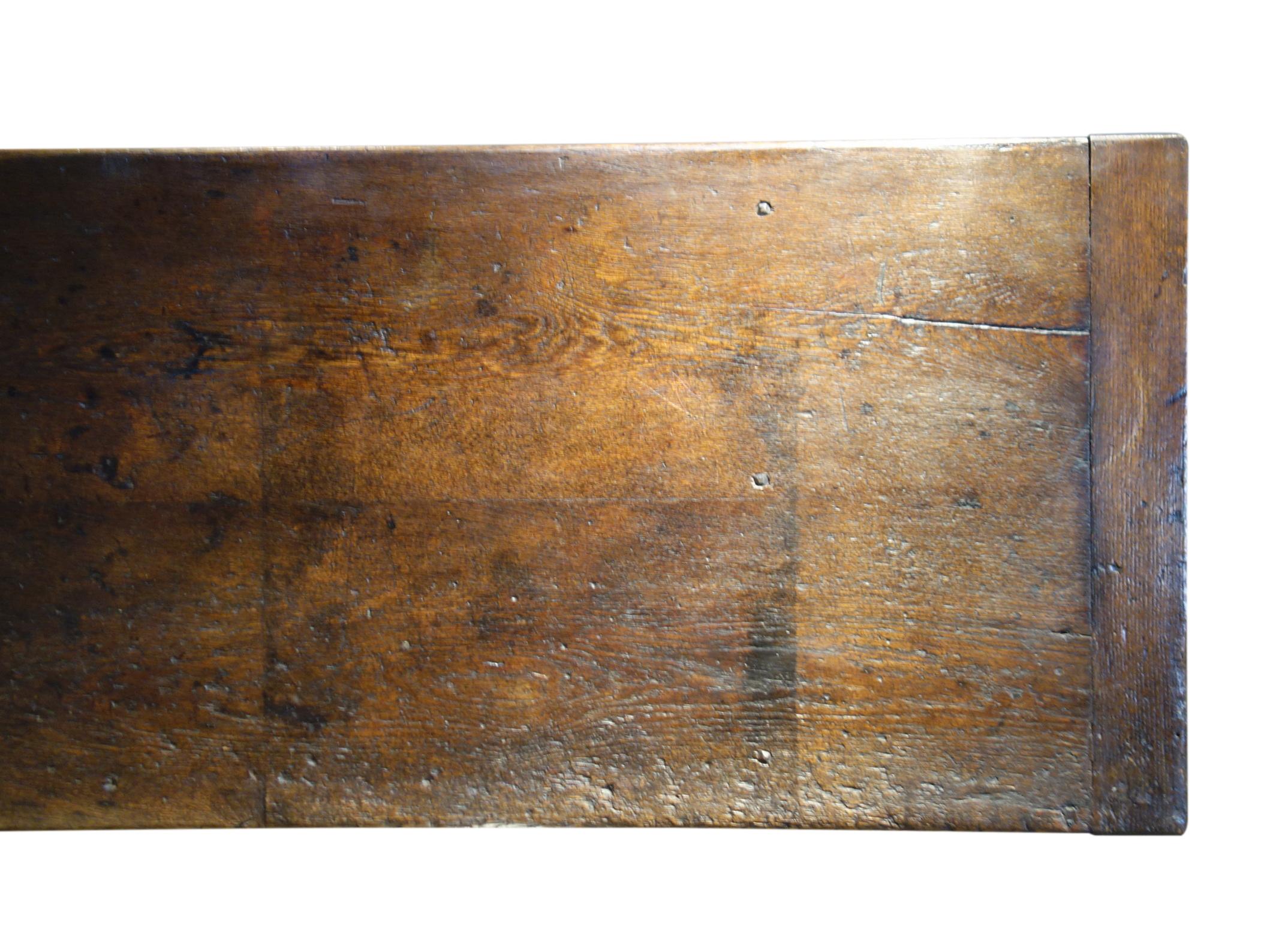 Spätes 17. Jahrhundert Italienisch Kastanienholz Trestle Tisch Erhältlich Custom Reproduktion Größen im Angebot 5