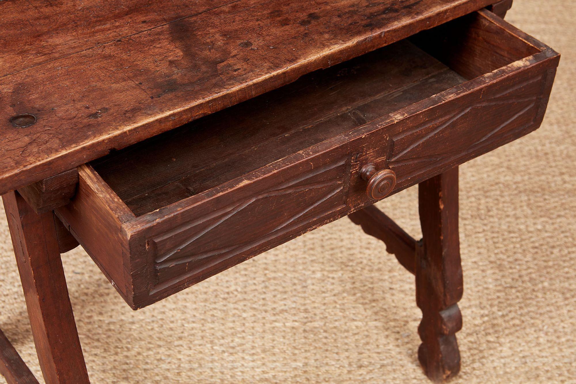 Late 17th c. Italian Walnut Side Table with Scalloped Front For Sale 5
