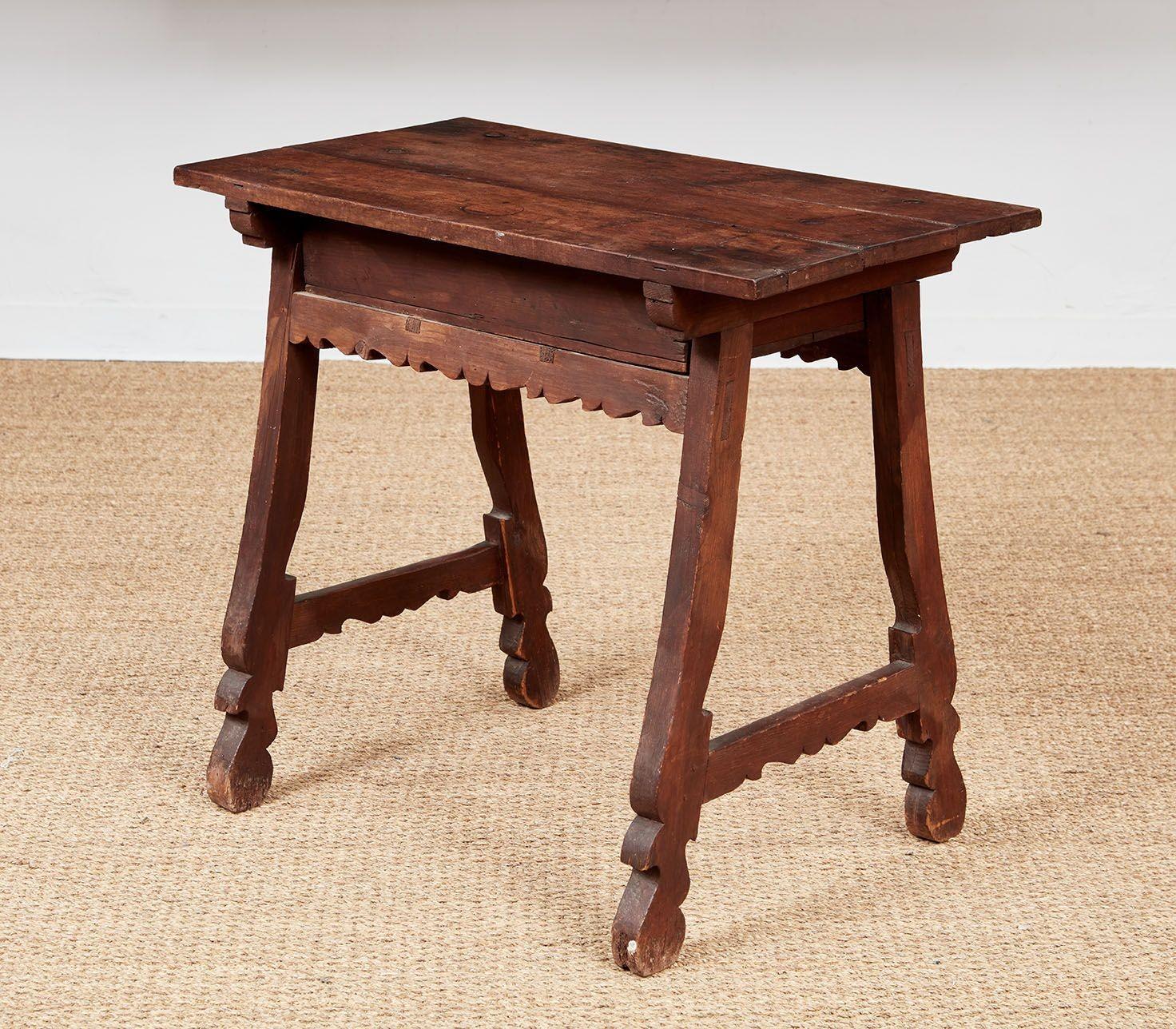 Late 17th c. Italian Walnut Side Table with Scalloped Front For Sale 8