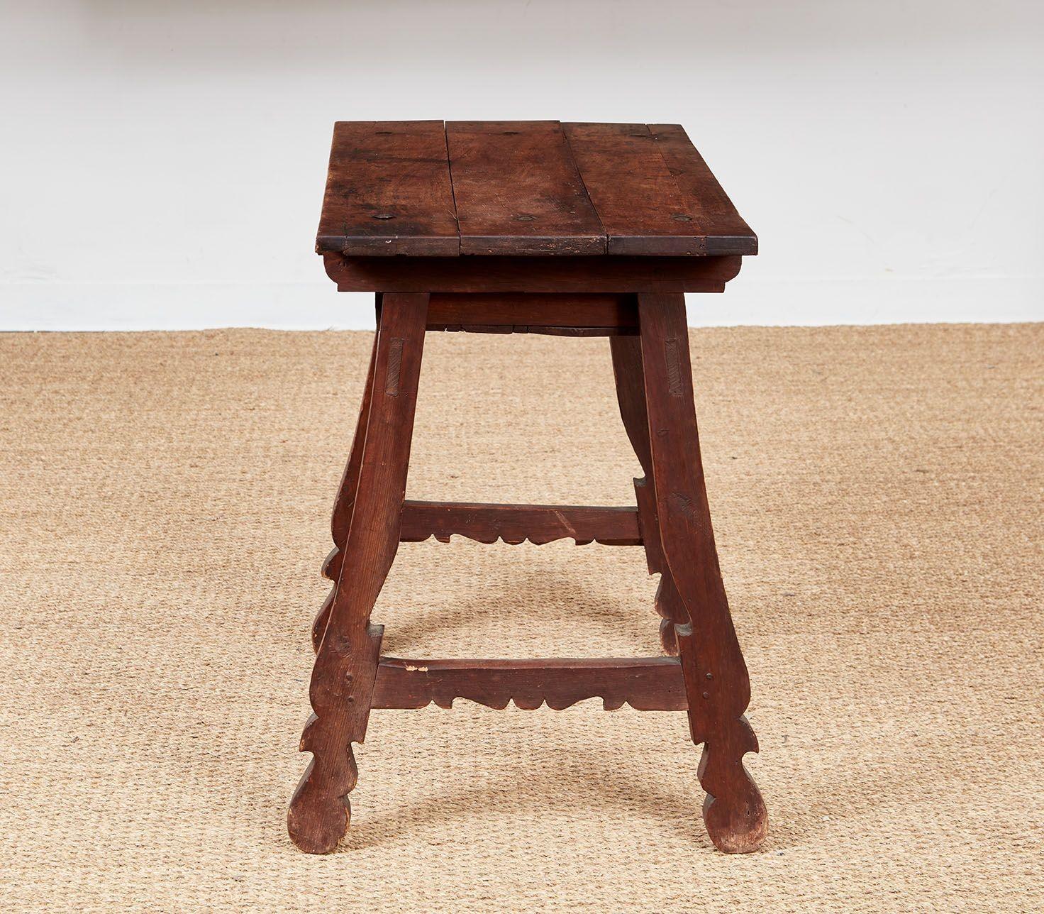 18th Century and Earlier Late 17th c. Italian Walnut Side Table with Scalloped Front For Sale