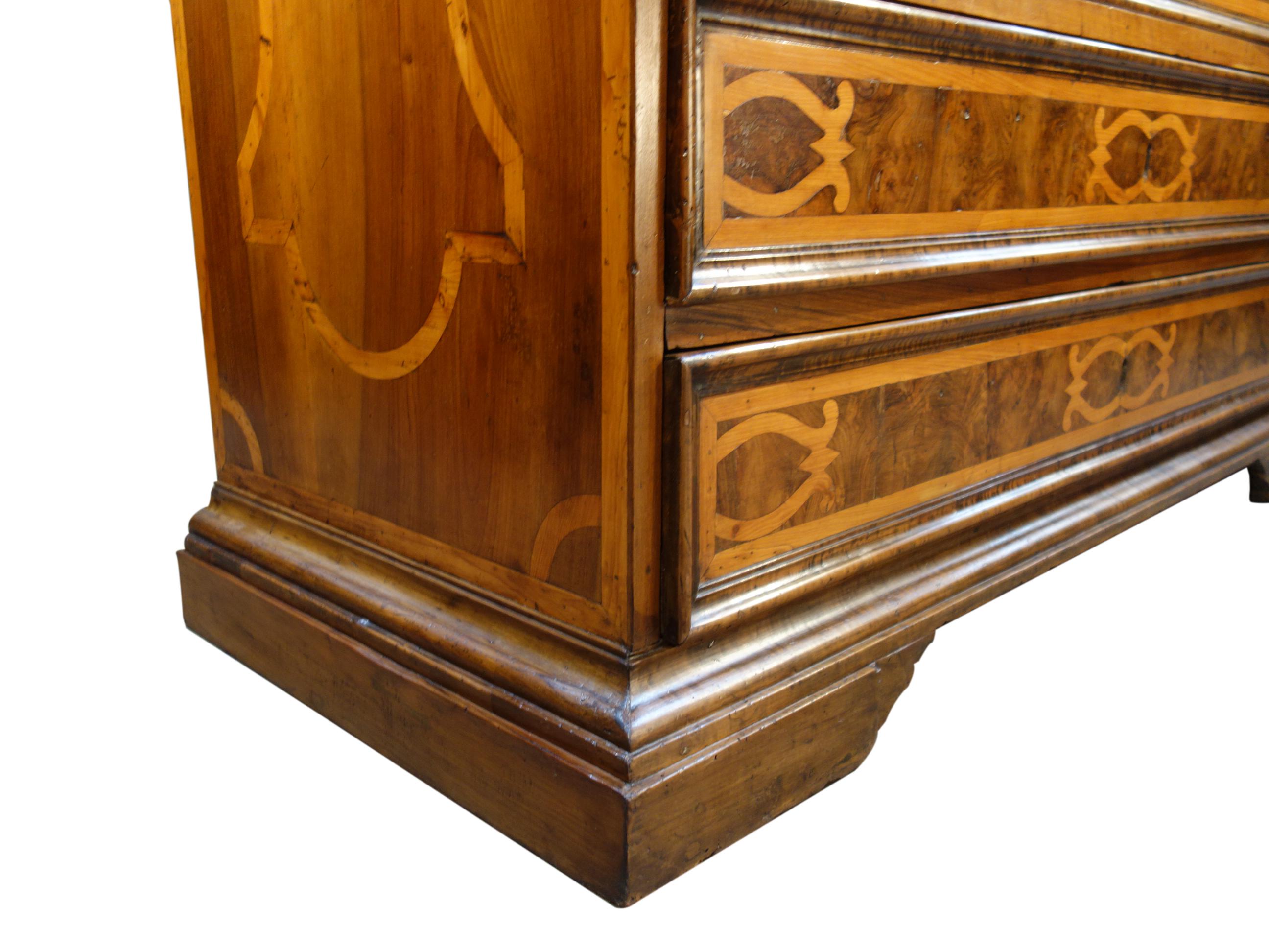 Late 17th C Louis XIV Italian Walnut Scrittorio Con Scarabattolo, Burl & Inlay For Sale 6