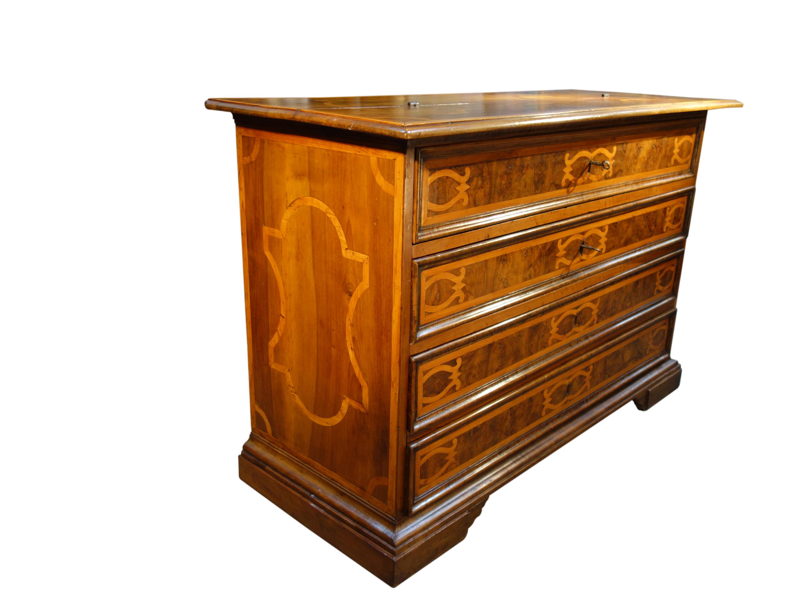 Late 17th C Louis XIV Italian Walnut Scrittorio Con Scarabattolo, Burl & Inlay For Sale 7