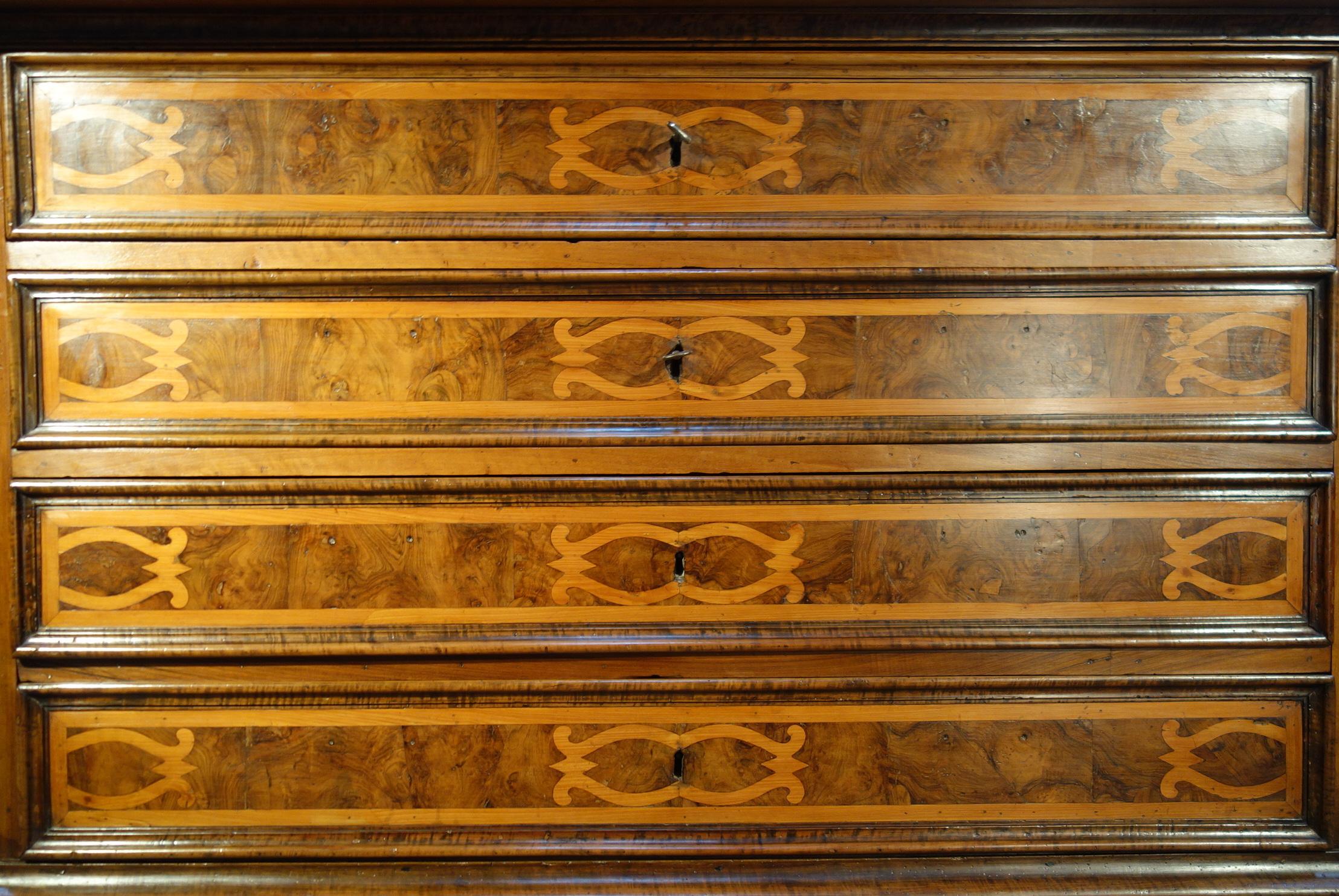 Late 17th C Louis XIV Italian Walnut Scrittorio Con Scarabattolo, Burl & Inlay For Sale 9