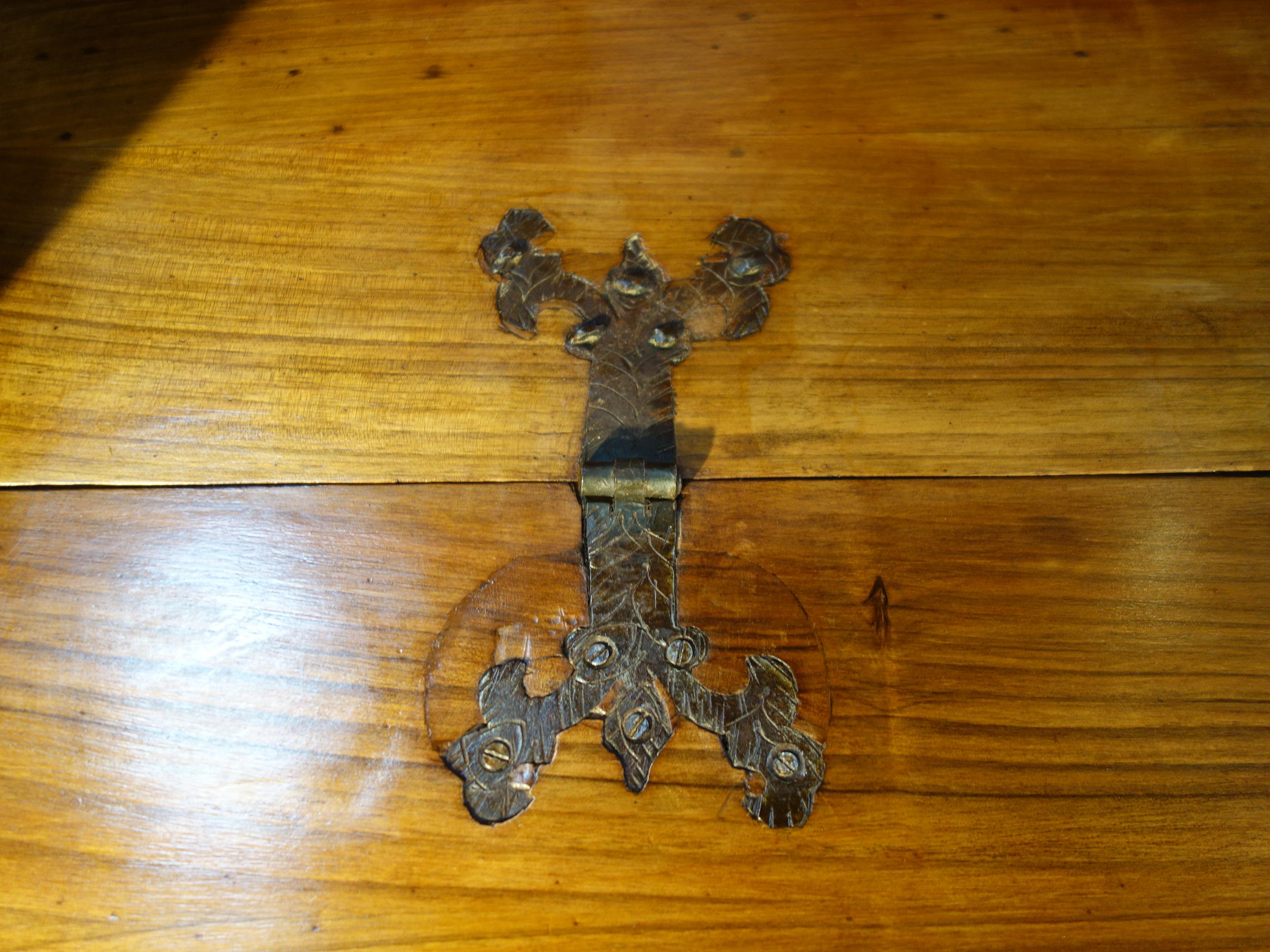 Late 17th C Louis XIV Italian Walnut Scrittorio Con Scarabattolo, Burl & Inlay For Sale 16