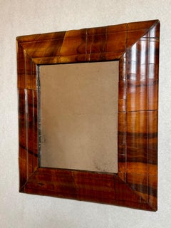 Barockspiegel aus Olivenholz des späten 17. Jahrhunderts mit originalem Quecksilberglas