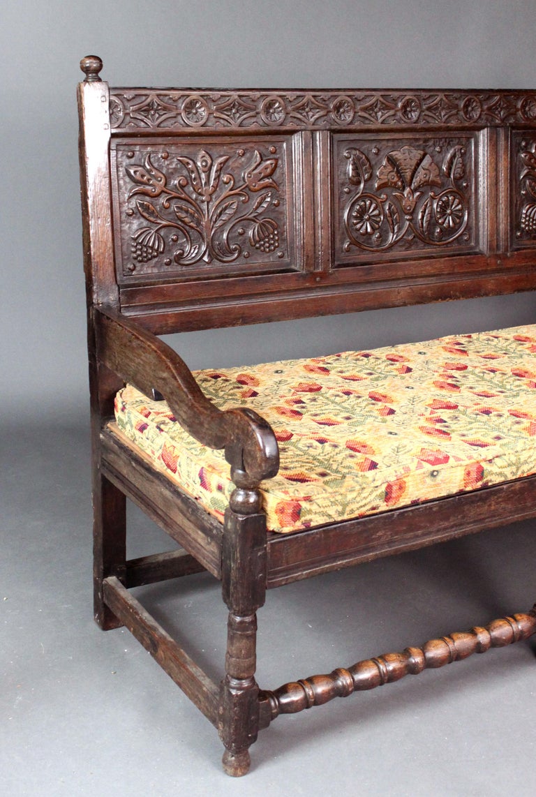 Late 17th Century Carved Oak Settle For Sale at 1stDibs