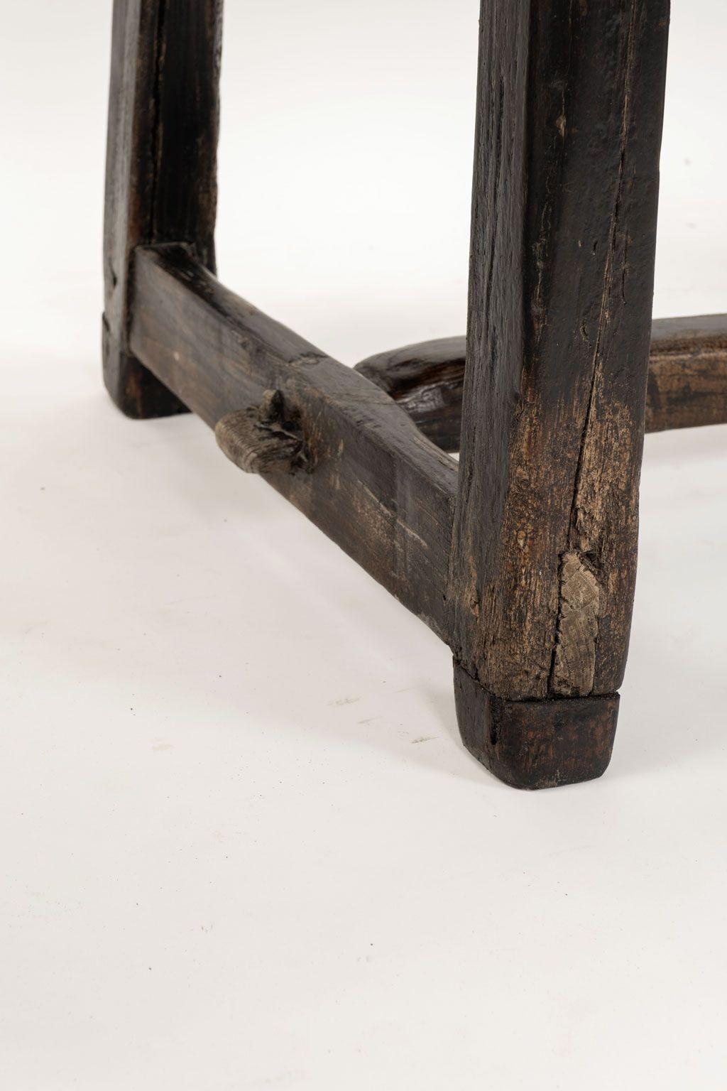 Fer Table console ou bureau en chêne catalan de la fin du XVIIe siècle en vente