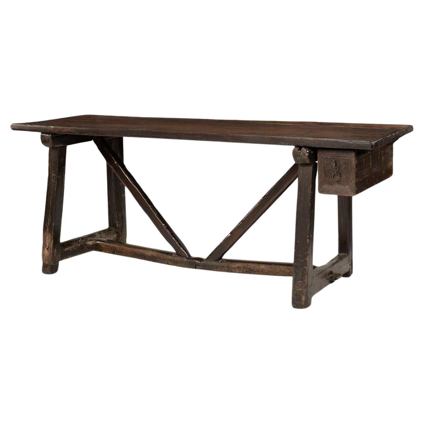 Table console ou bureau en chêne catalan de la fin du XVIIe siècle