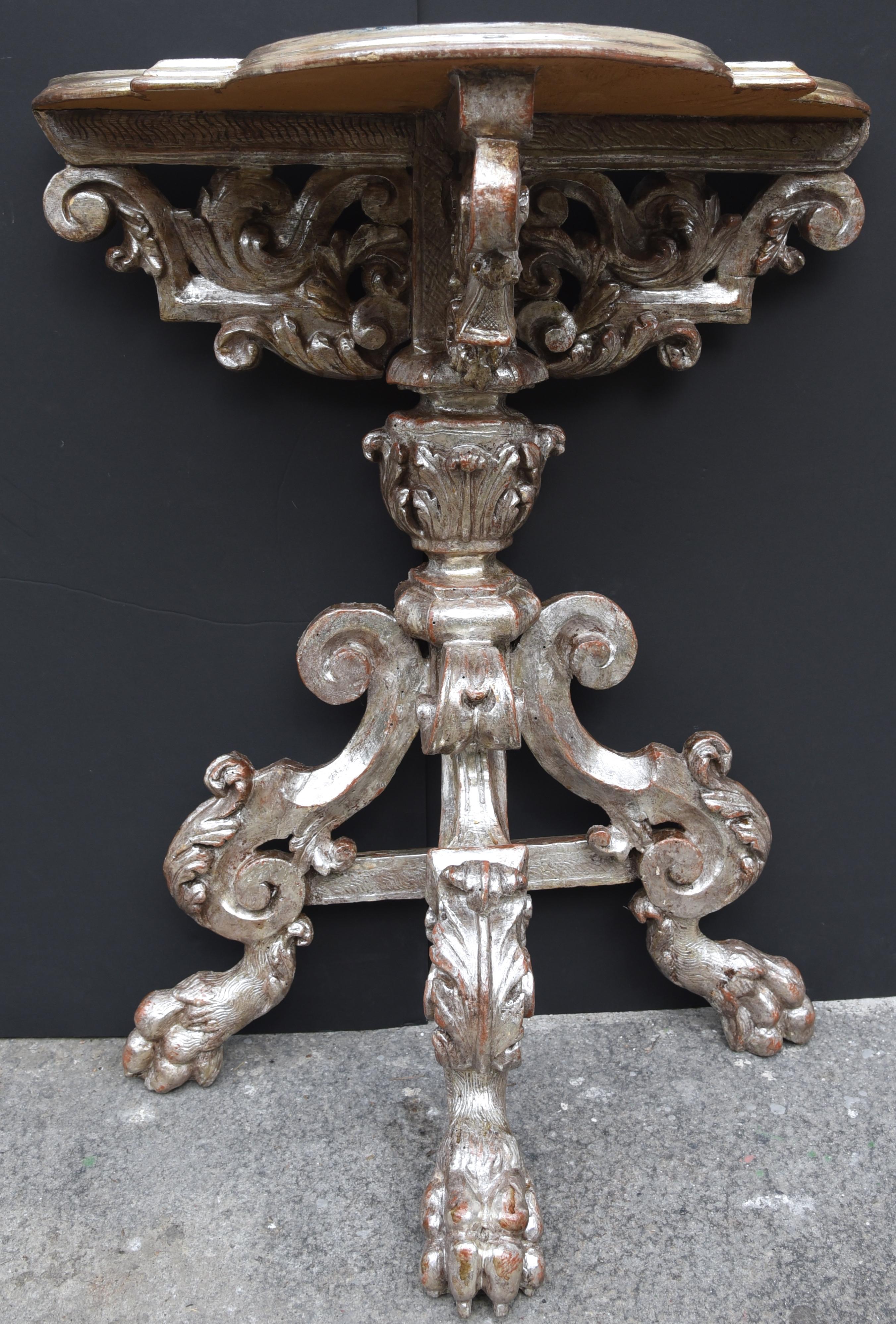 Italian Late 17th Century Console Shelf Louis XIV Wood Carved Silvered Tripod, 1690s