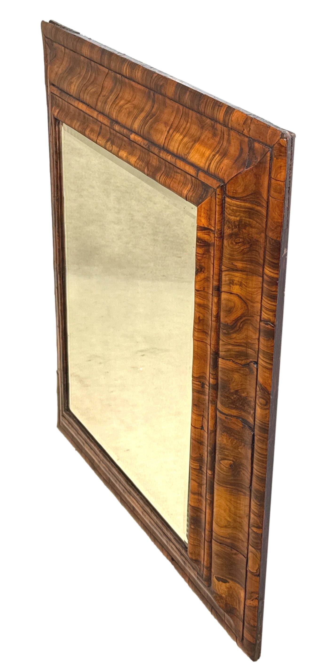 Late 17th Century Cushion Framed Wall Mirror en vente 1
