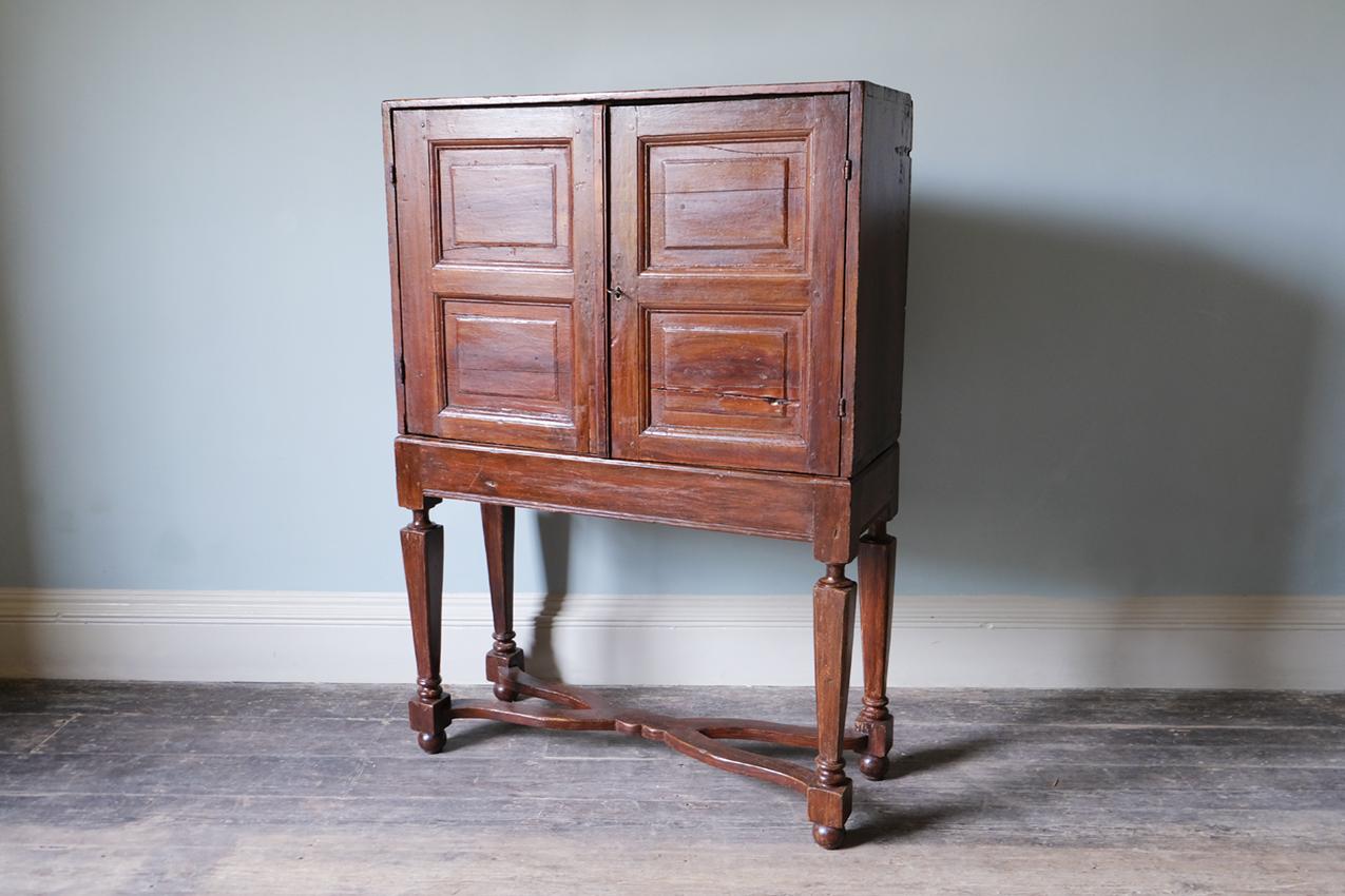 Late-17th Century, Dutch Oak Cabinet on Stand For Sale 2
