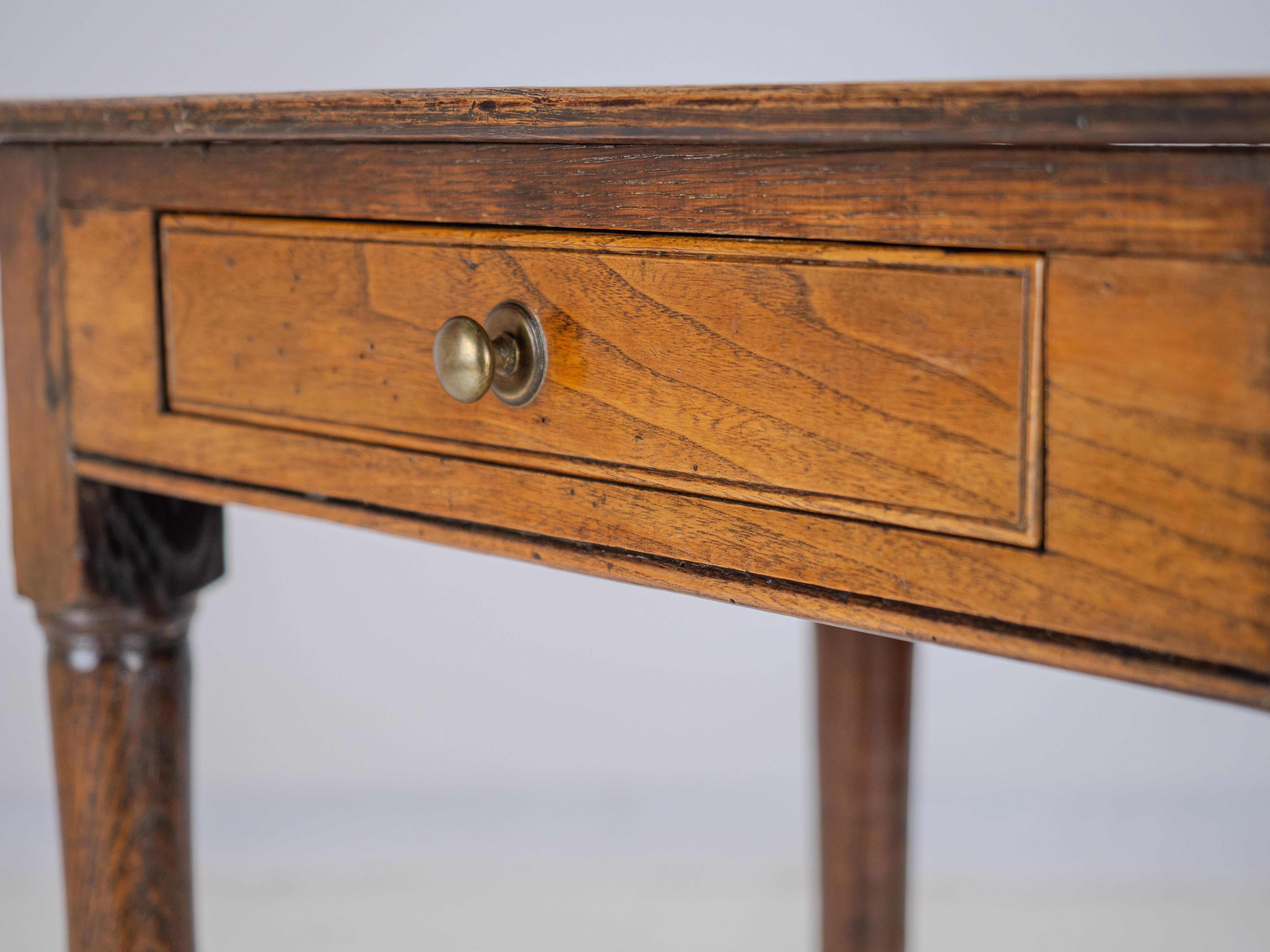 Late 17th Century Elm and Oak Pad Foot Small Country Side Table with Drawer For Sale 10