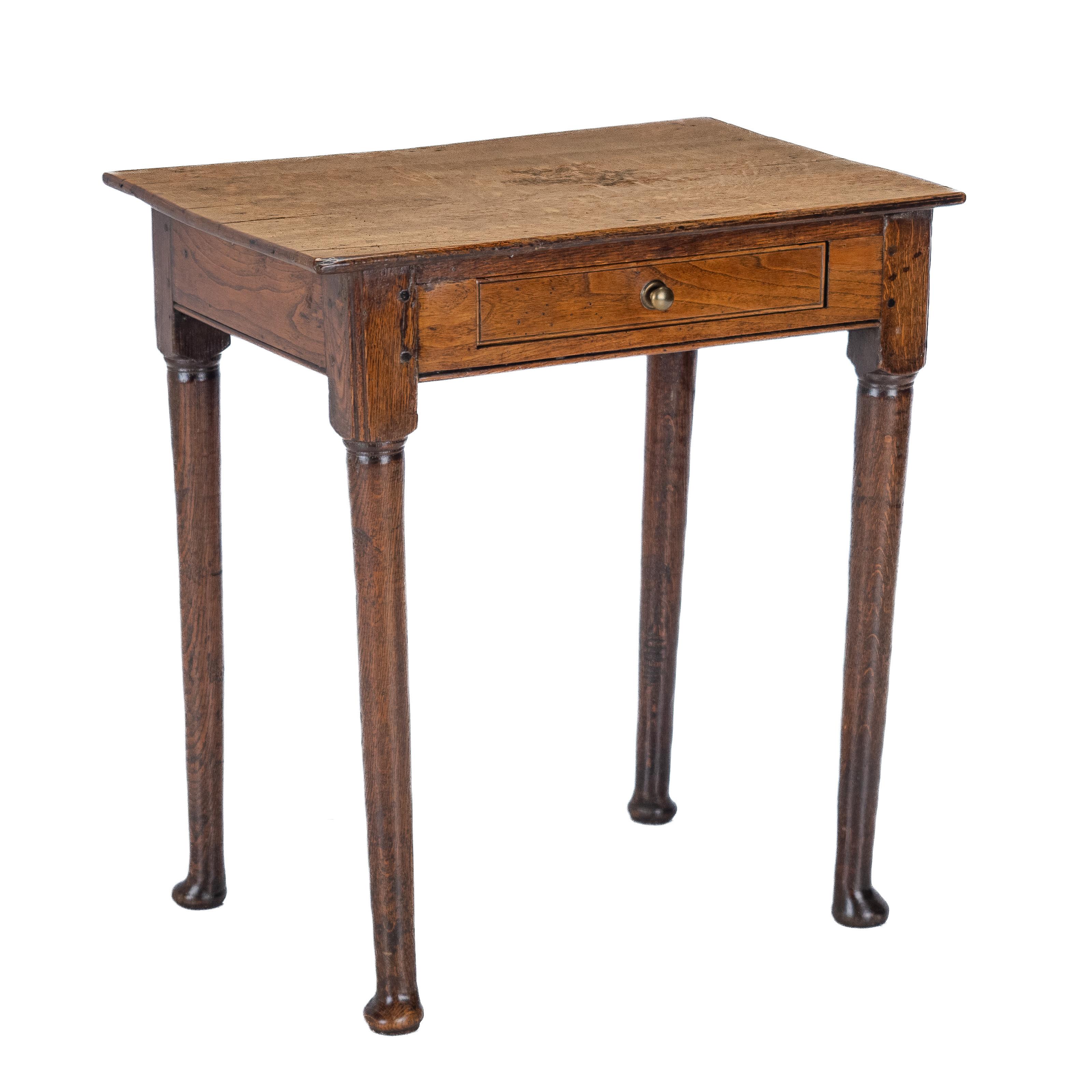 English Late 17th Century Elm and Oak Pad Foot Small Country Side Table with Drawer For Sale