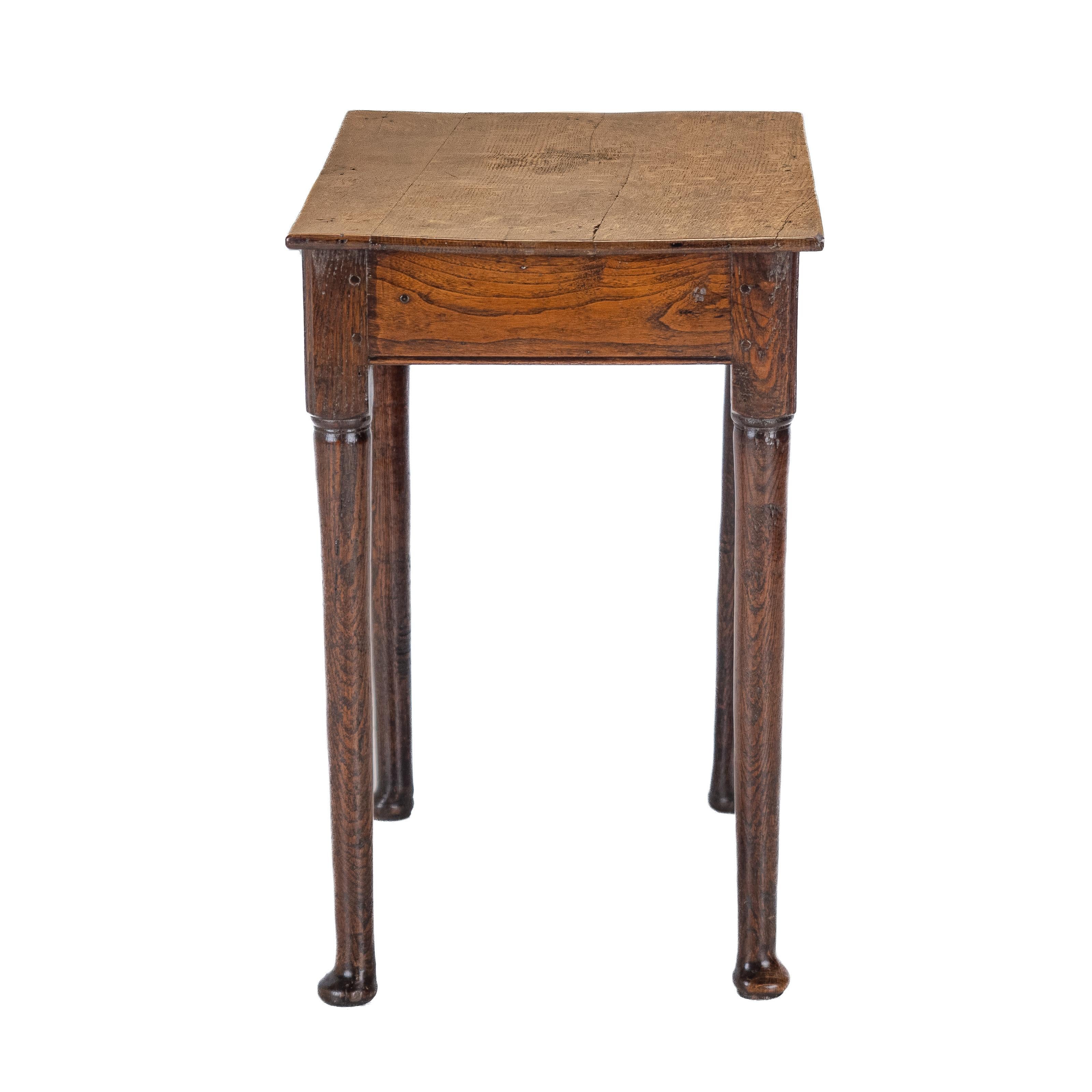 Late 17th Century Elm and Oak Pad Foot Small Country Side Table with Drawer For Sale 4