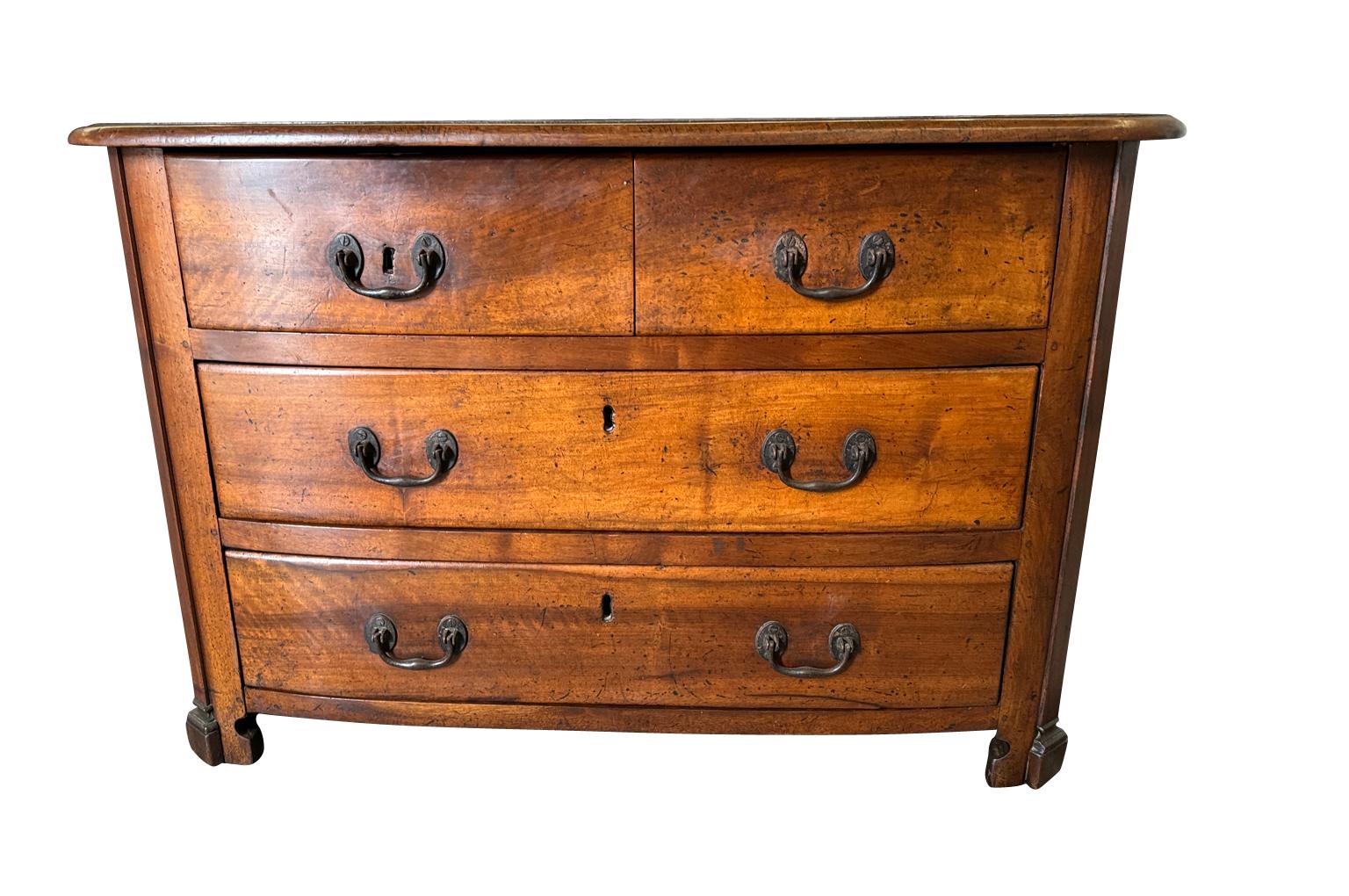 Inglese Commode inglese della fine del XVII secolo in vendita