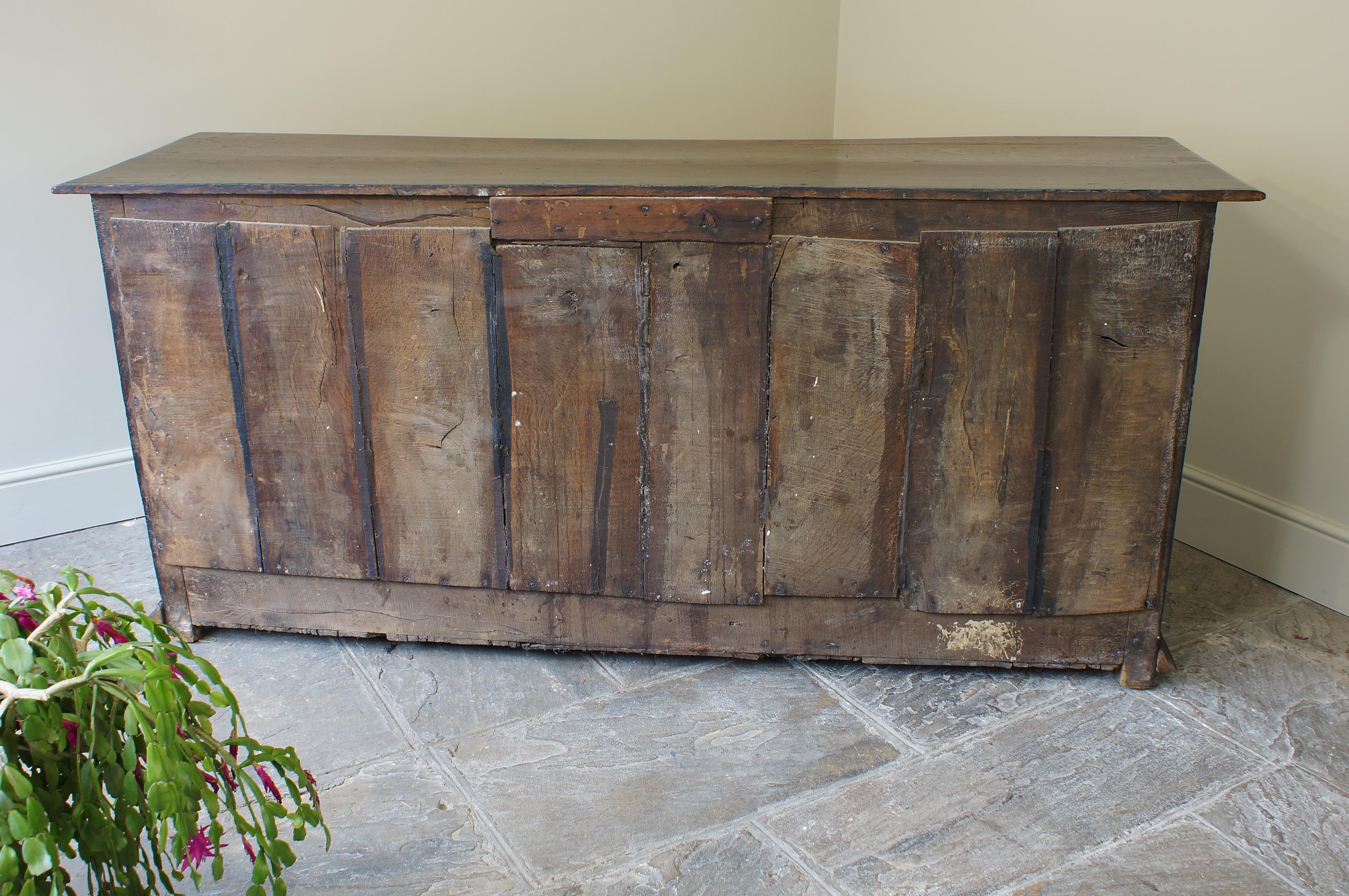 Late 17th Century English Oak Geometrically Moulded Dresser Base For Sale 7