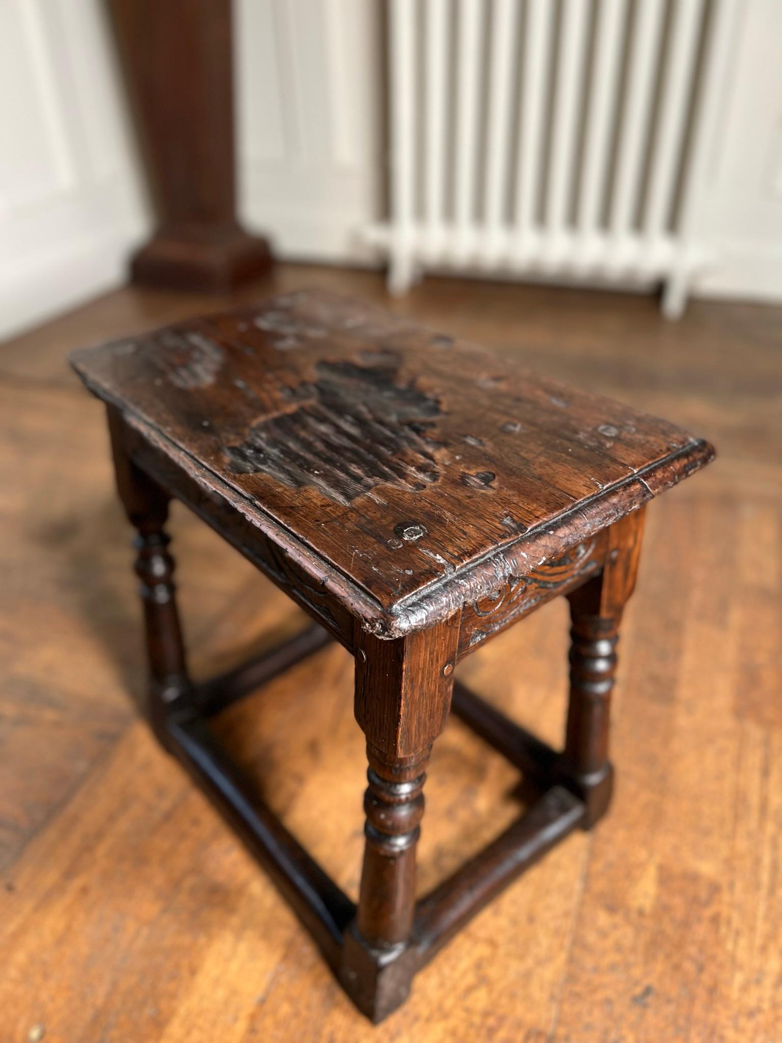 Late 17th Century English oak joint stool For Sale 2