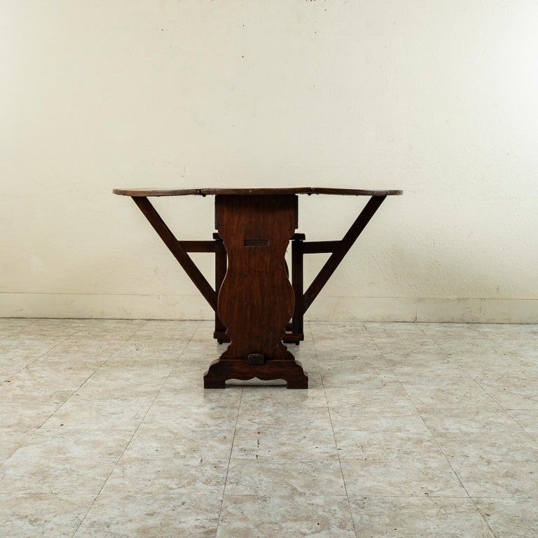 Late 17th Century French Hand Carved Oak Oval Gateleg Table or Drop ...