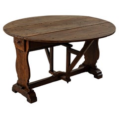 Late 17th Century French Hand Carved Oak Oval Gateleg Table or Drop Leaf Table