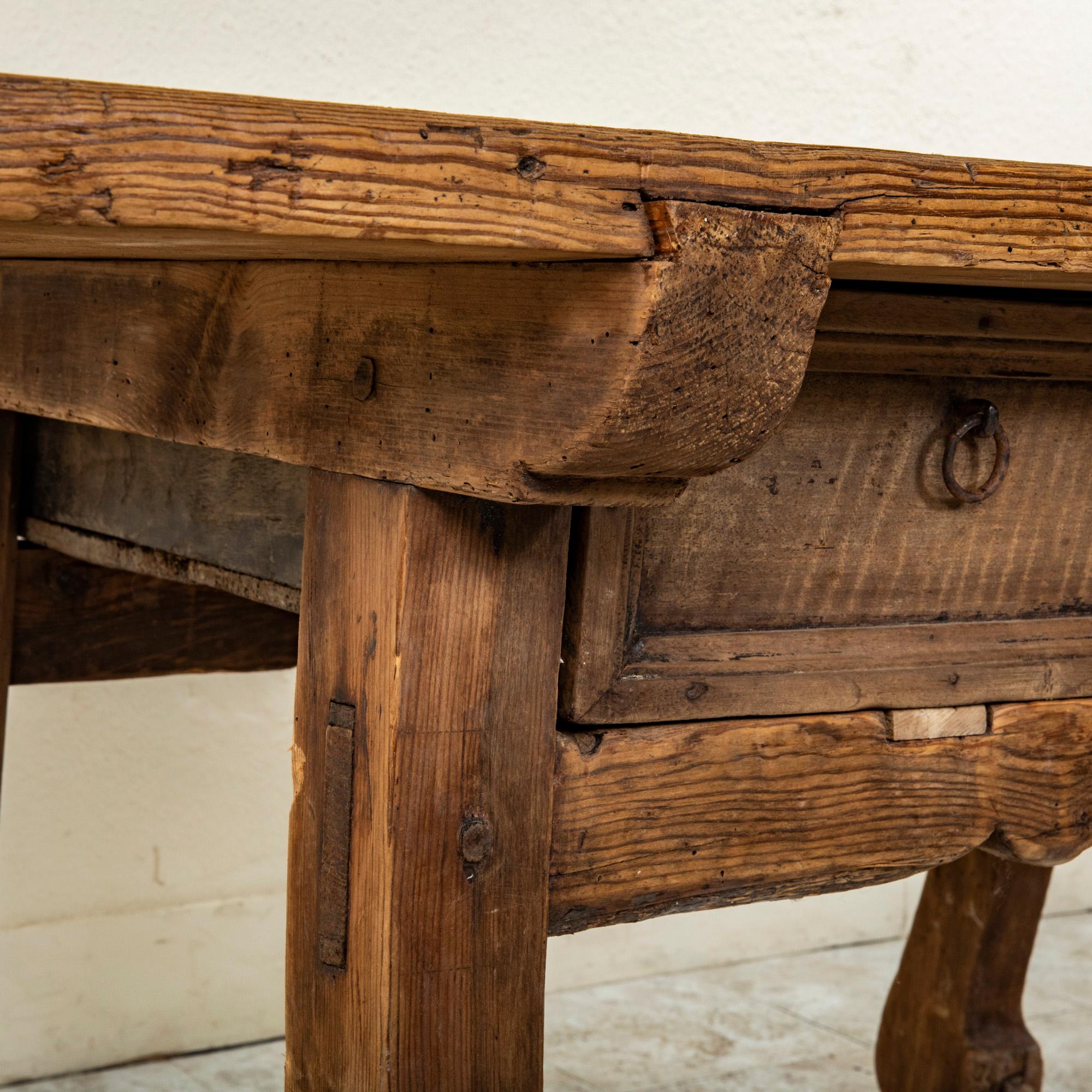 Late 17th Century French Hand-Pegged Pine Mountain Table, Writing Table For Sale 10