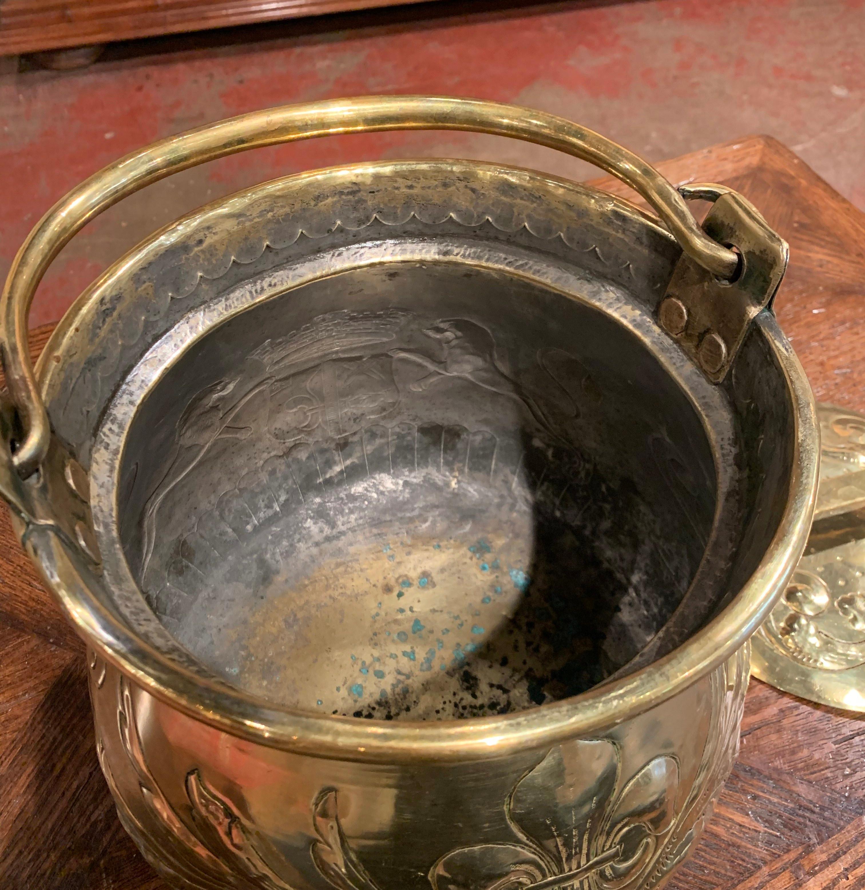 Late 17th Century French Louis XIV Brass Cauldron with Fleur de Lys and Crest 6