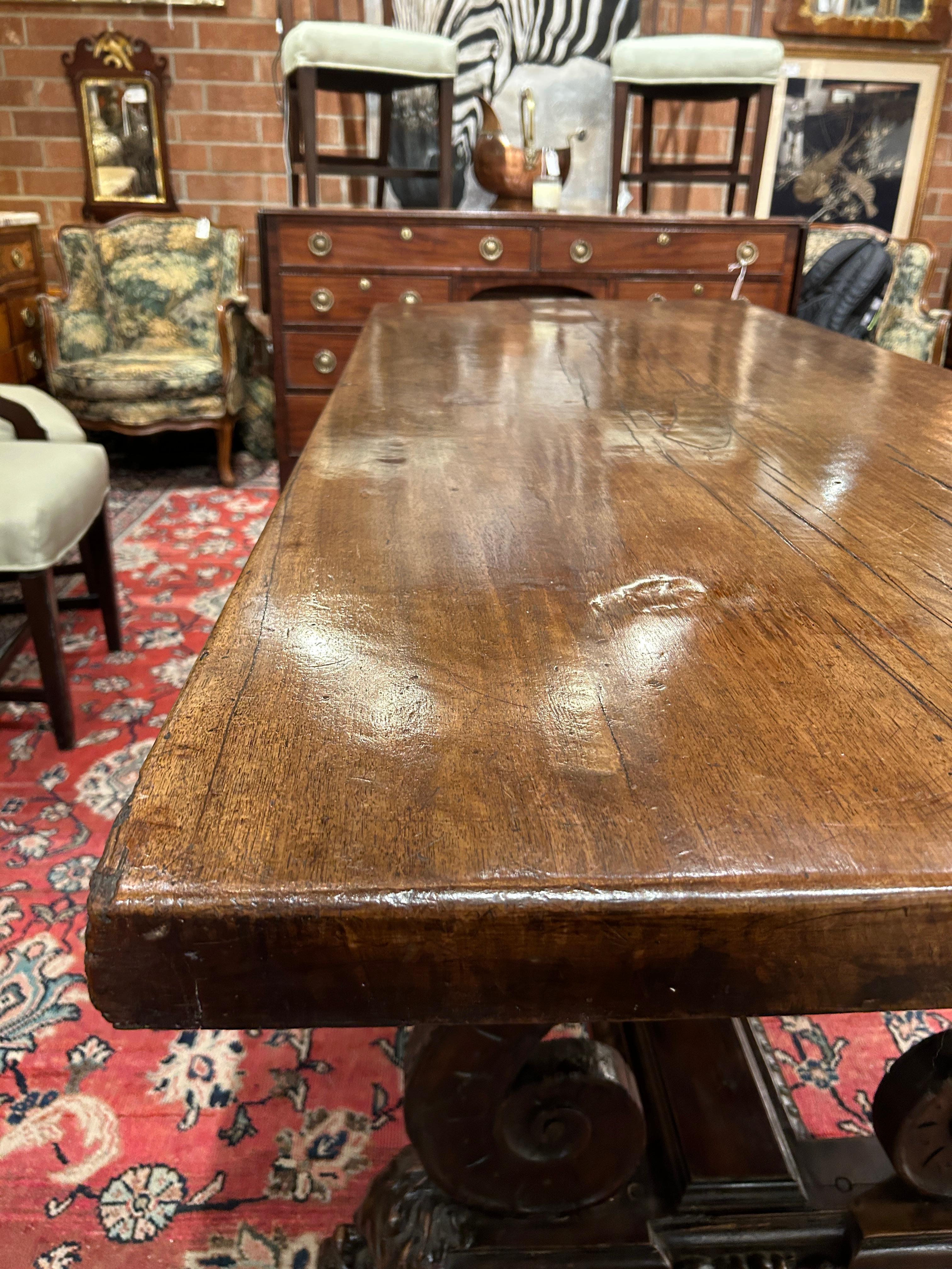 Late 17th Century Italian Baroque Dining Table  For Sale 5