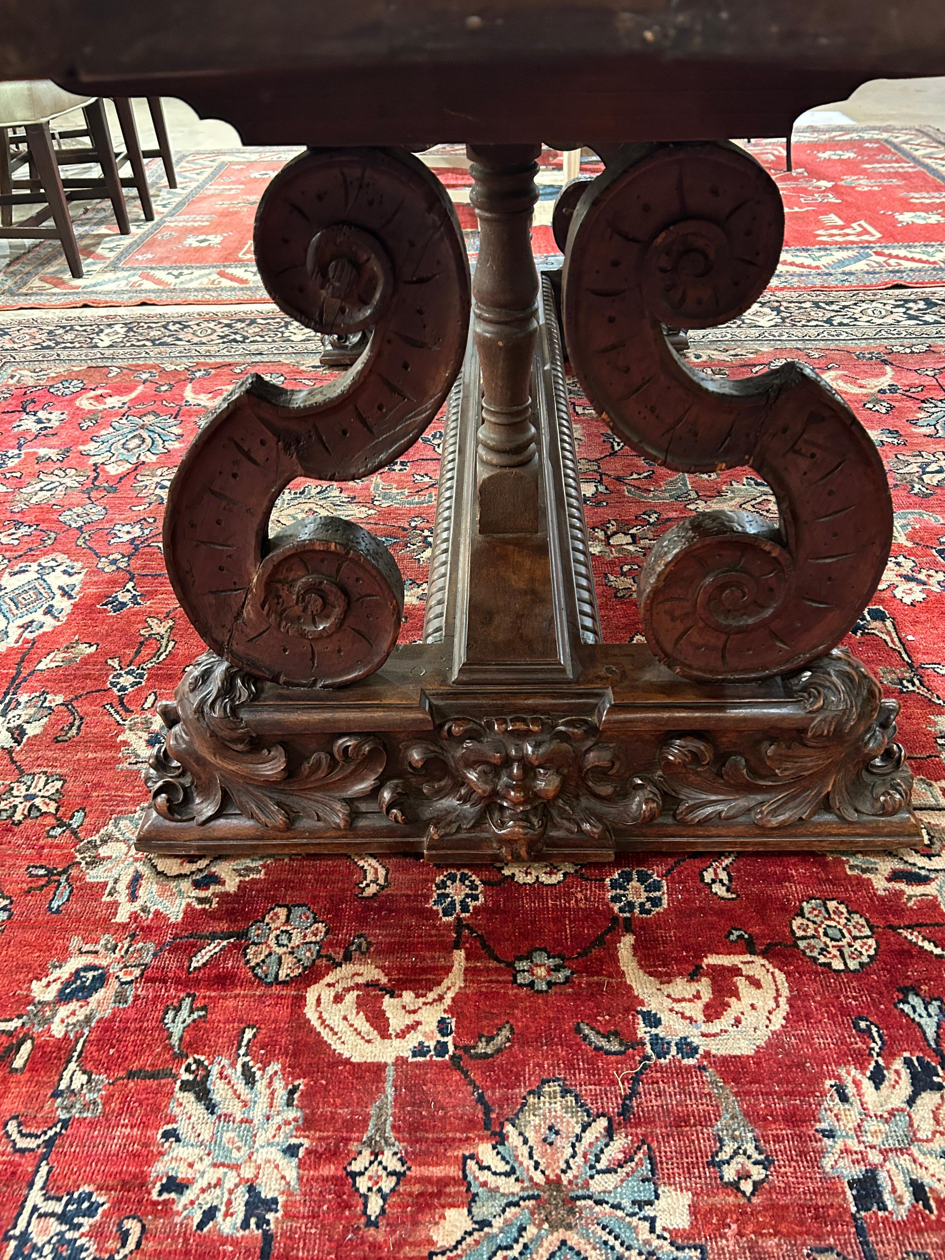 Late 17th Century Italian Baroque Dining Table  For Sale 12