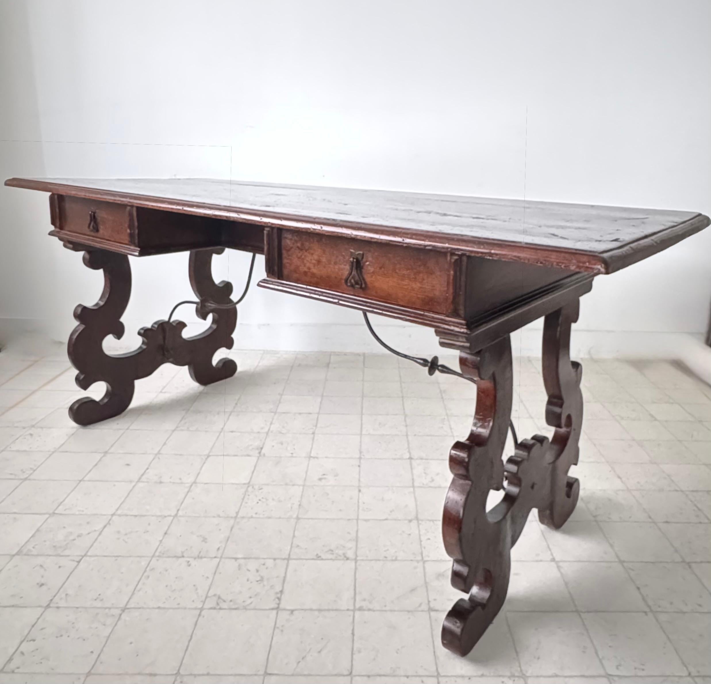 Spätes 17. Jahrhundert Italienischer Barock Bibliothekstisch / Schreibtisch (Schmiedeeisen) im Angebot