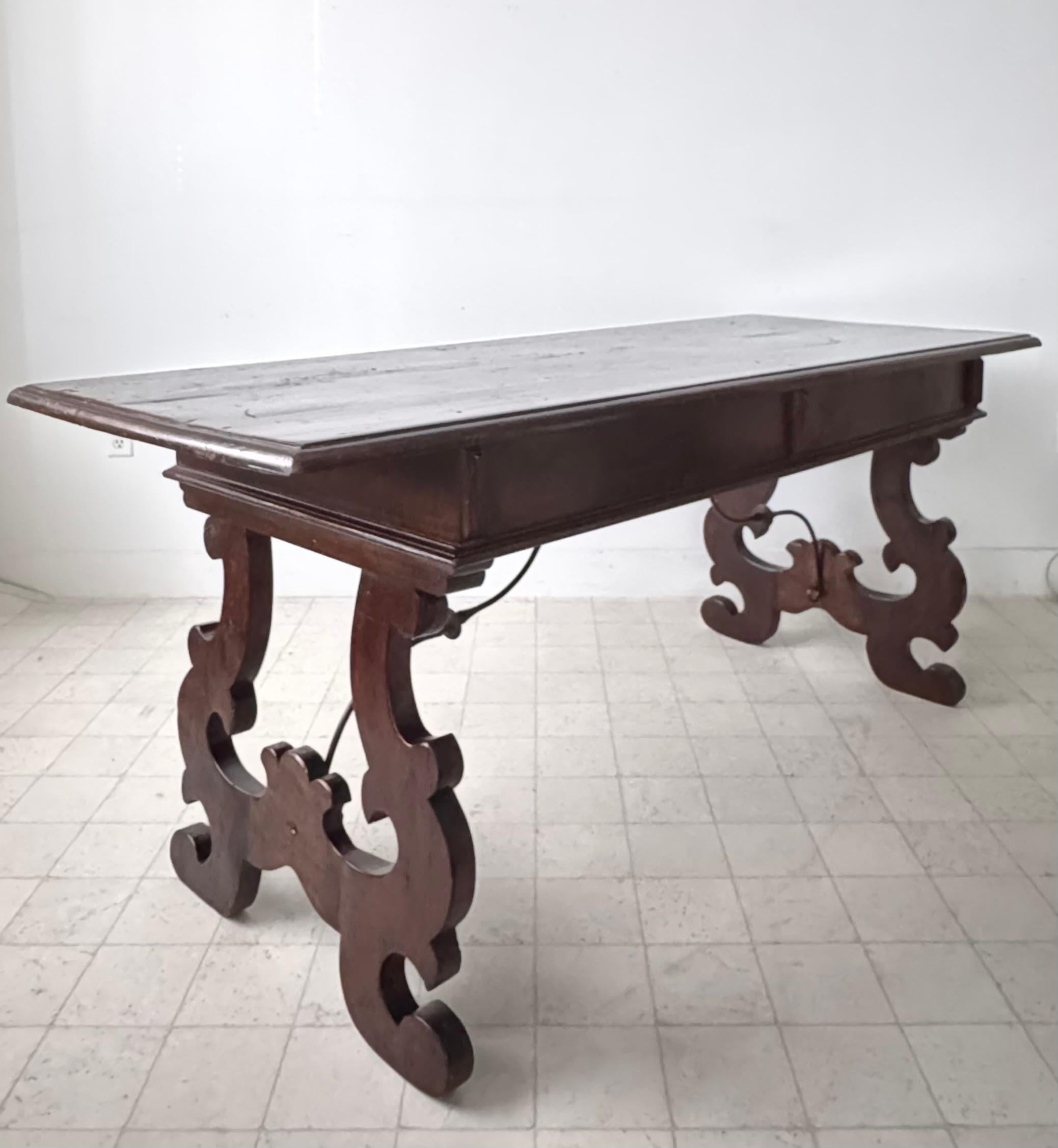 Spätes 17. Jahrhundert Italienischer Barock Bibliothekstisch / Schreibtisch im Angebot 2