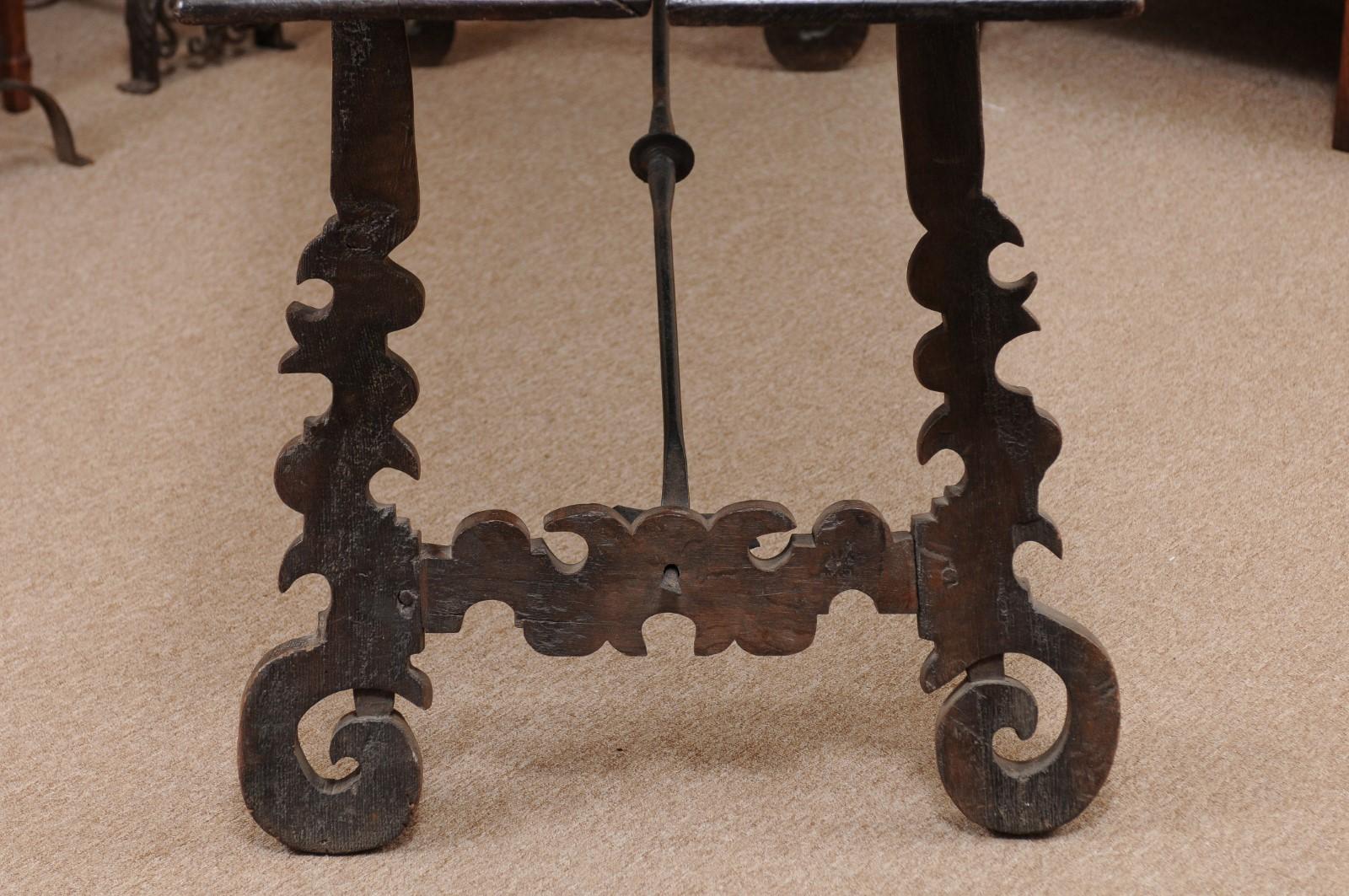 Late 17th Century Italian Chestnut Lyre Leg Hall Table 6