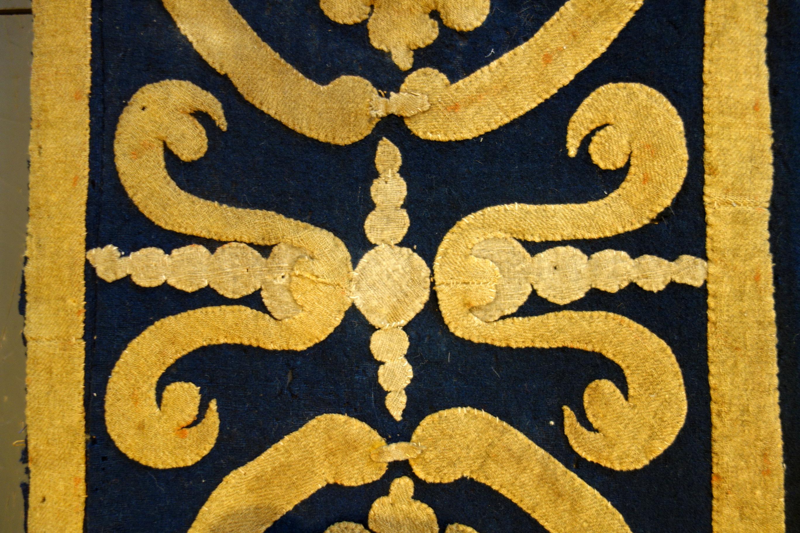Late 17th Century Italian Heraldic Coat of Arms Tapestry, Lucca, circa 1690 For Sale 7