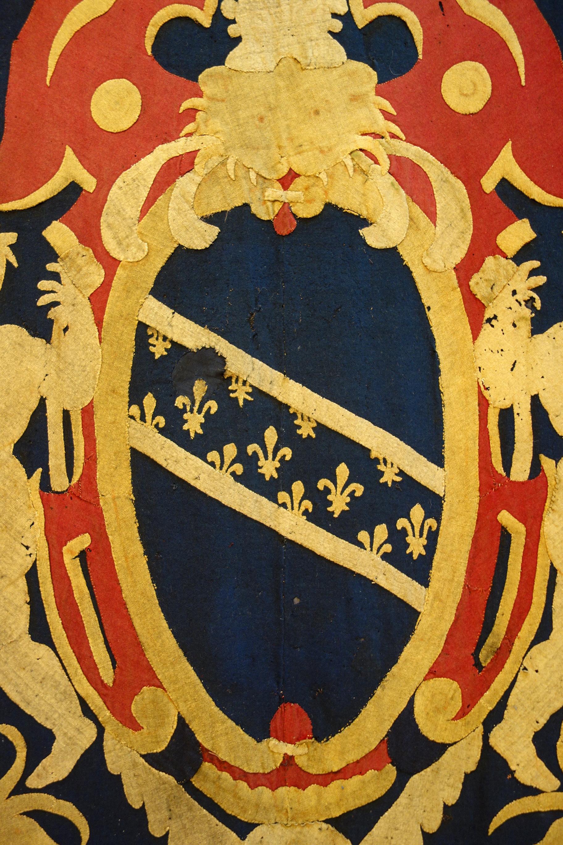 Appliqué Manteau héraldique italien de la fin du XVIIe siècle - Tapisserie d'armoiries, Lucques, datant d'environ 1690 en vente