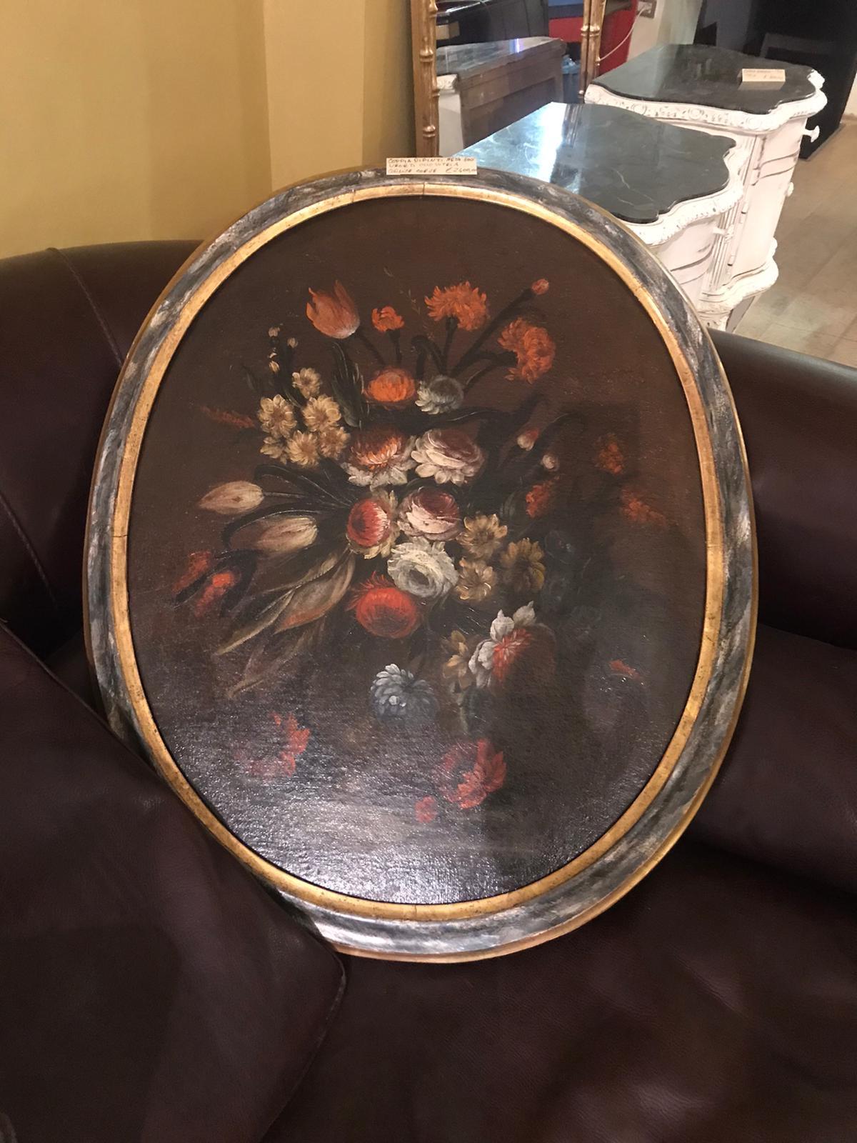 Late 17th Century Italian Oval Lacquered Frames Flowers Still Life Paintings For Sale 3